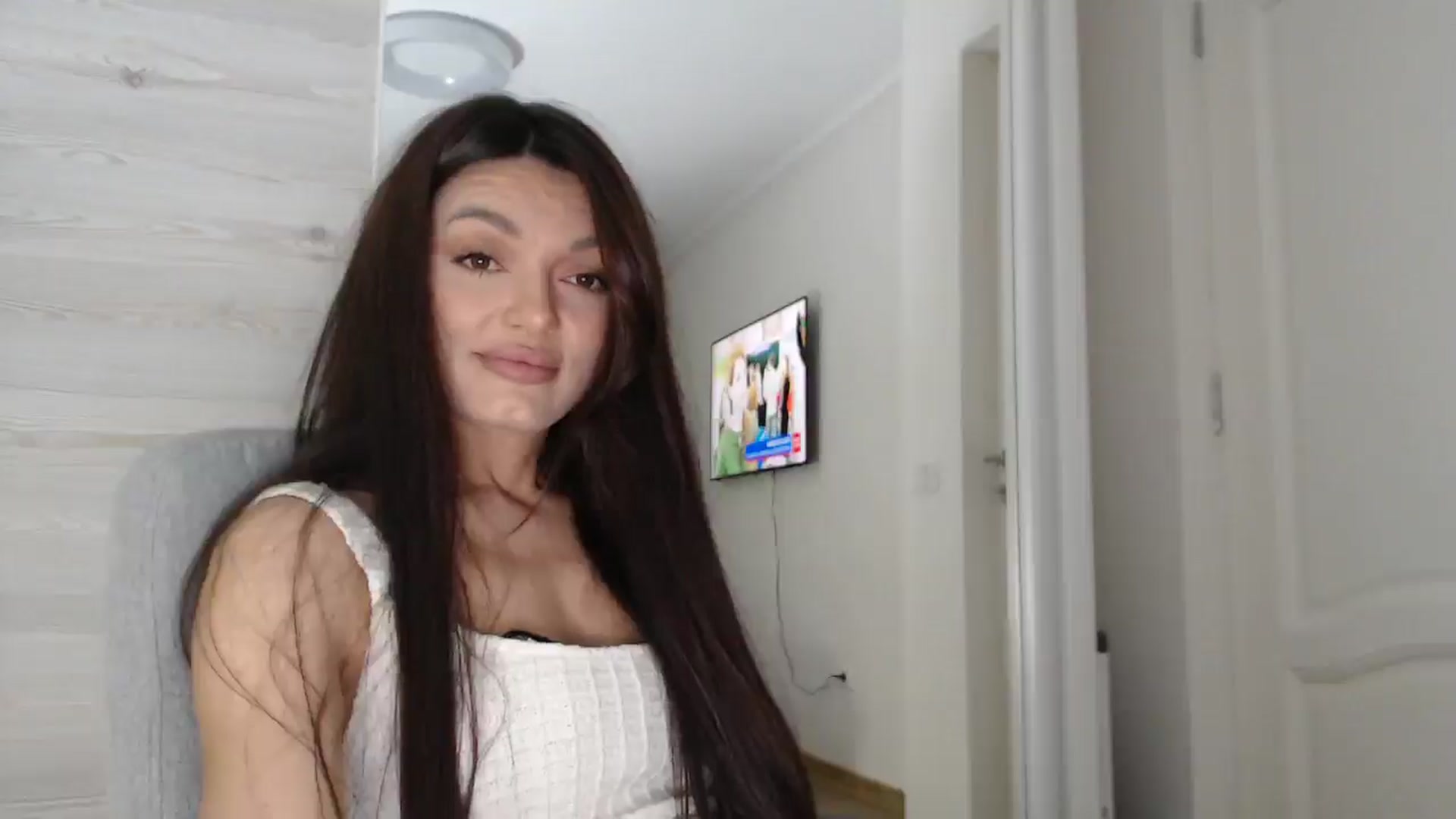 Gallery image thumbnail from Gloriaglamour's myfreecams stream on, 11/10/2025, 15:54 image 6 of 20