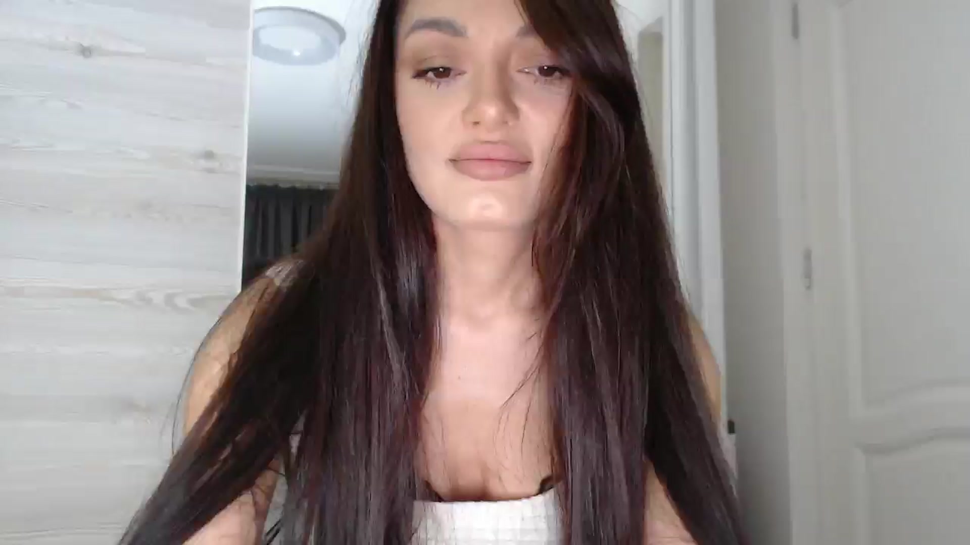 Gallery image thumbnail from Gloriaglamour's myfreecams stream on, 11/10/2025, 15:54 image 8 of 20