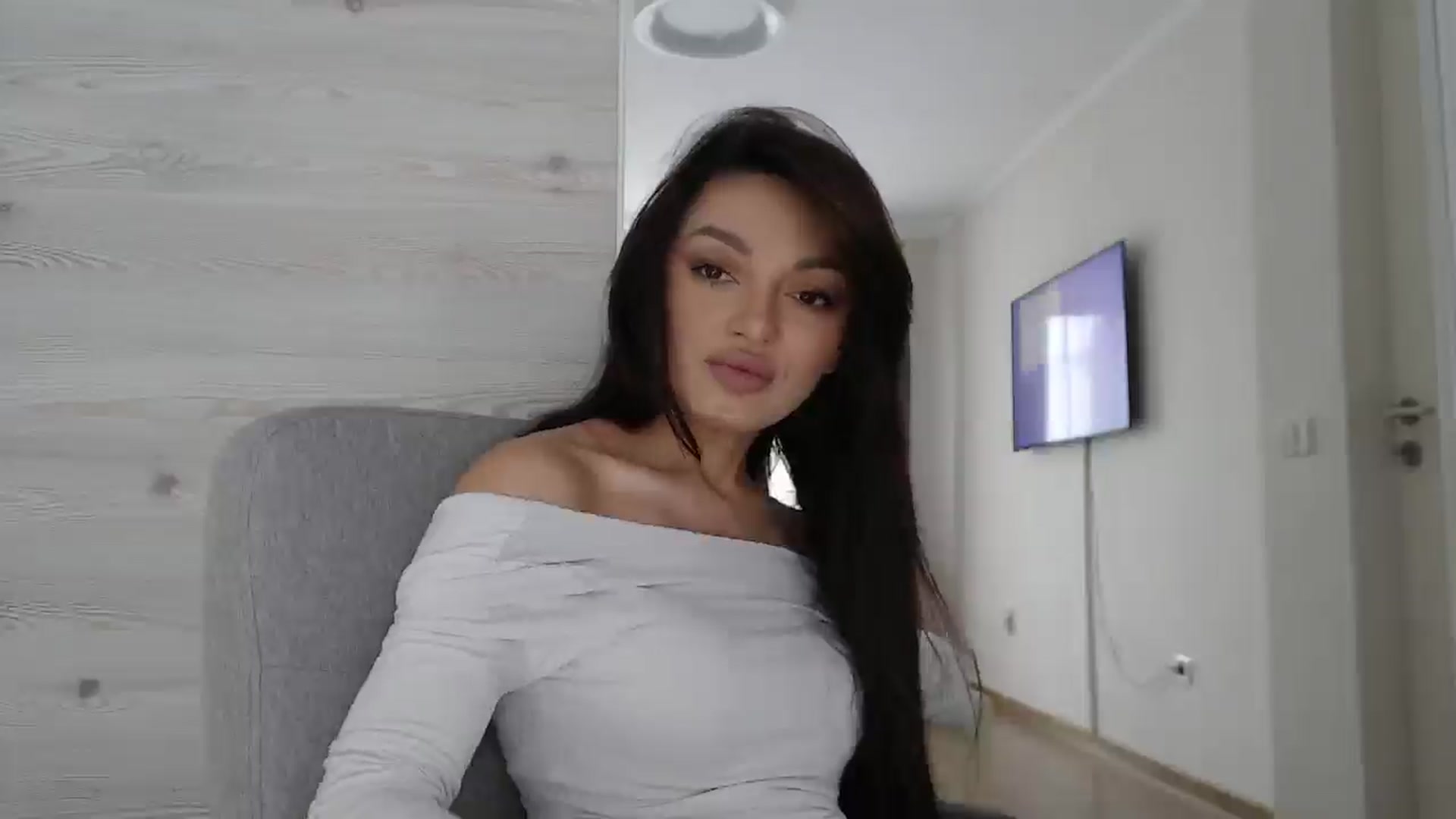 Gallery image thumbnail from Gloriaglamour's myfreecams stream on, 11/11/2025, 08:18 image 17 of 20