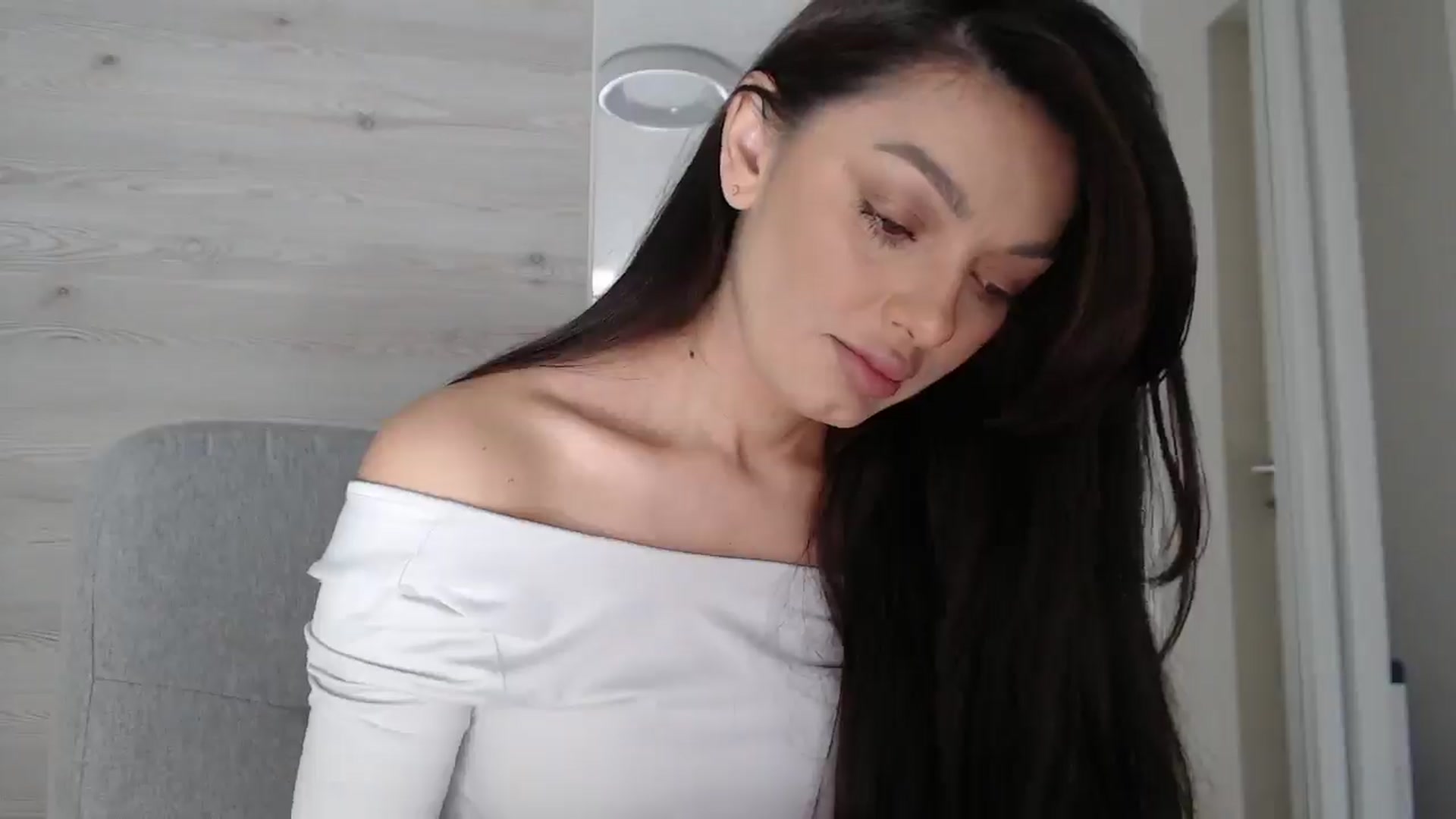 Gallery image thumbnail from Gloriaglamour's myfreecams stream on, 11/11/2025, 10:08 image 11 of 20