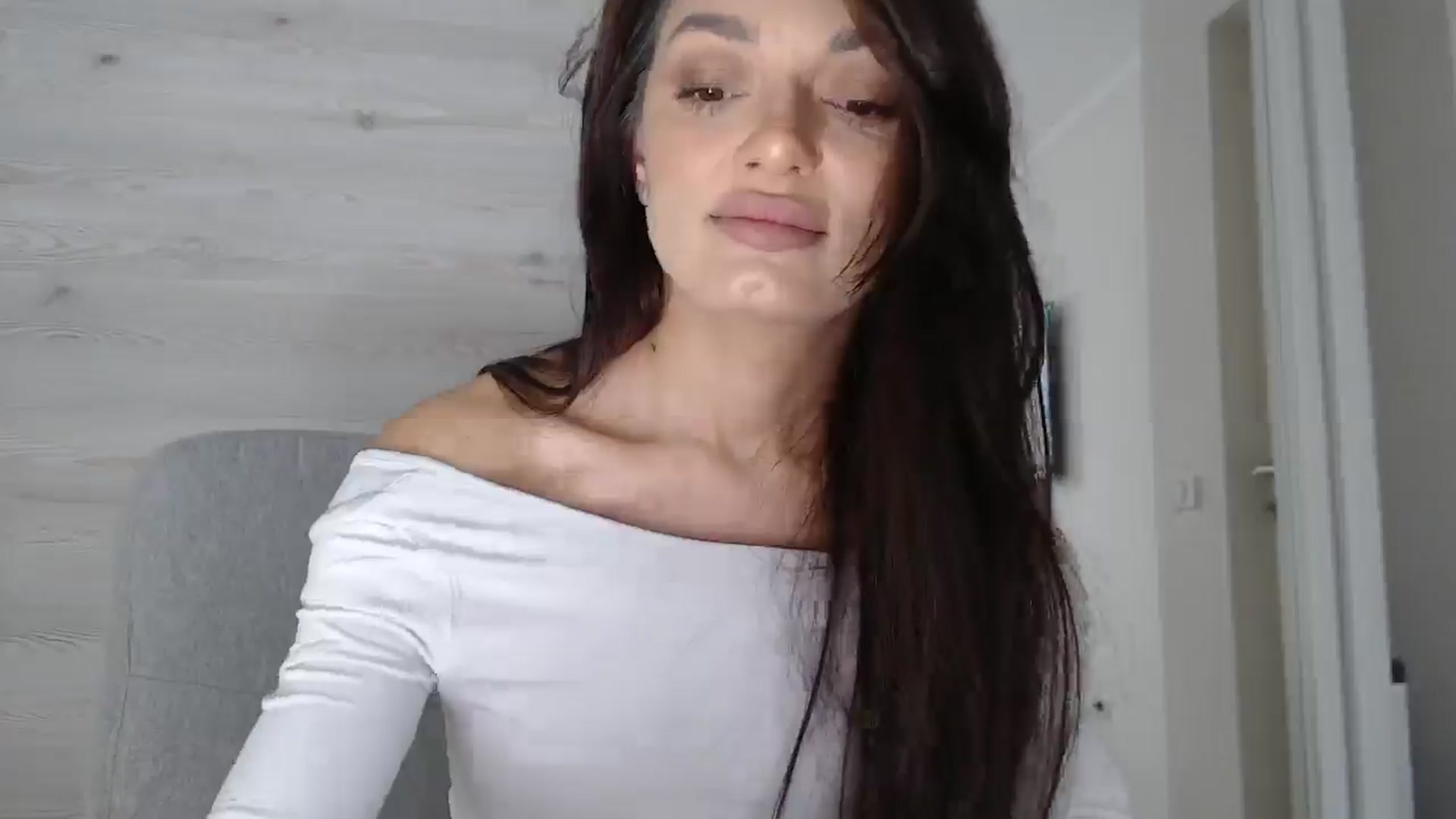 Gallery image thumbnail from Gloriaglamour's myfreecams stream on, 11/11/2025, 10:08 image 16 of 20