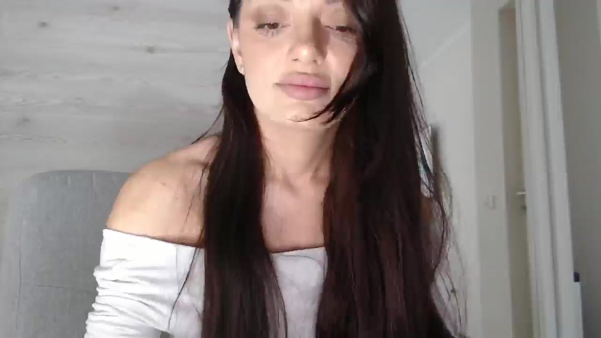 Gallery image thumbnail from Gloriaglamour's myfreecams stream on, 11/11/2025, 10:08 image 6 of 20