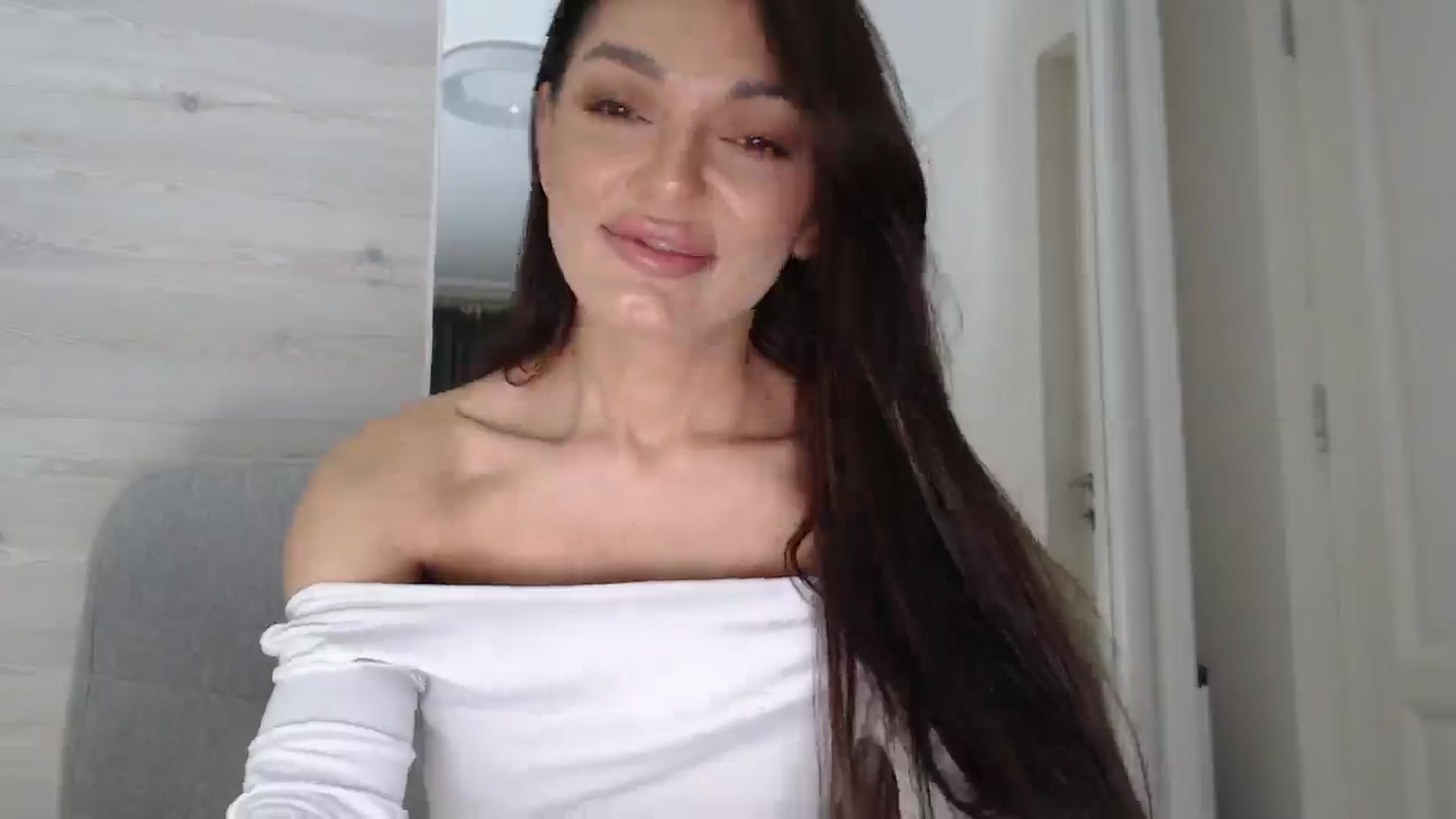 Gallery image thumbnail from Gloriaglamour's myfreecams stream on, 11/11/2025, 17:20 image 14 of 20