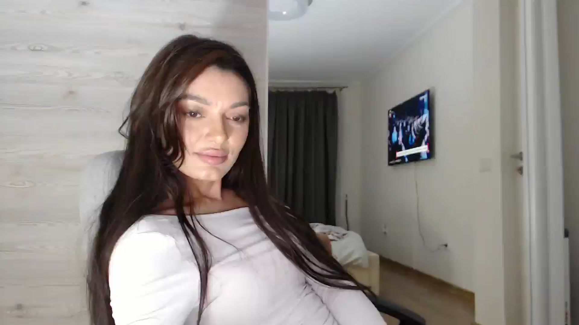 Gallery image thumbnail from Gloriaglamour's myfreecams stream on, 11/11/2025, 18:15 image 1 of 20