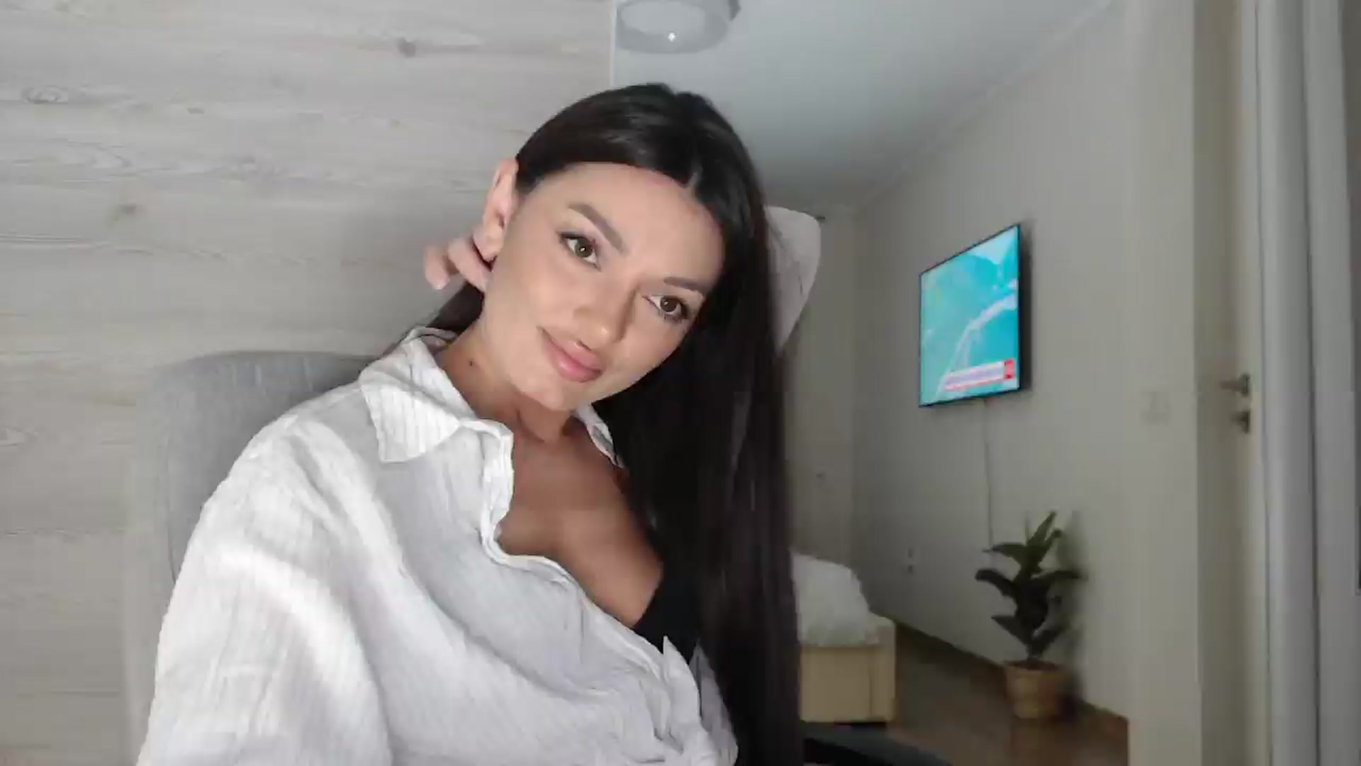 Gallery image thumbnail from Gloriaglamour's myfreecams stream on, 11/14/2025, 17:37 image 6 of 20