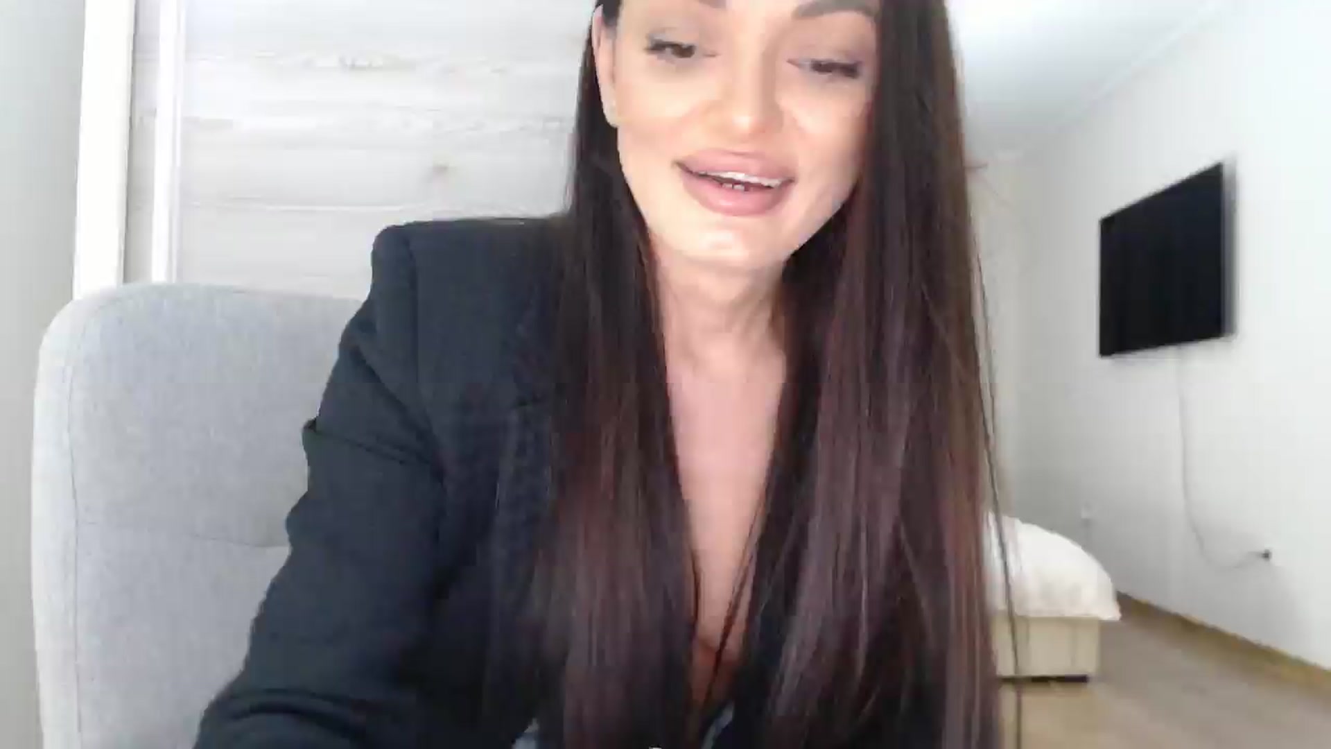 Gallery image thumbnail from Gloriaglamour's myfreecams stream on, 11/19/2025, 15:35 image 12 of 20