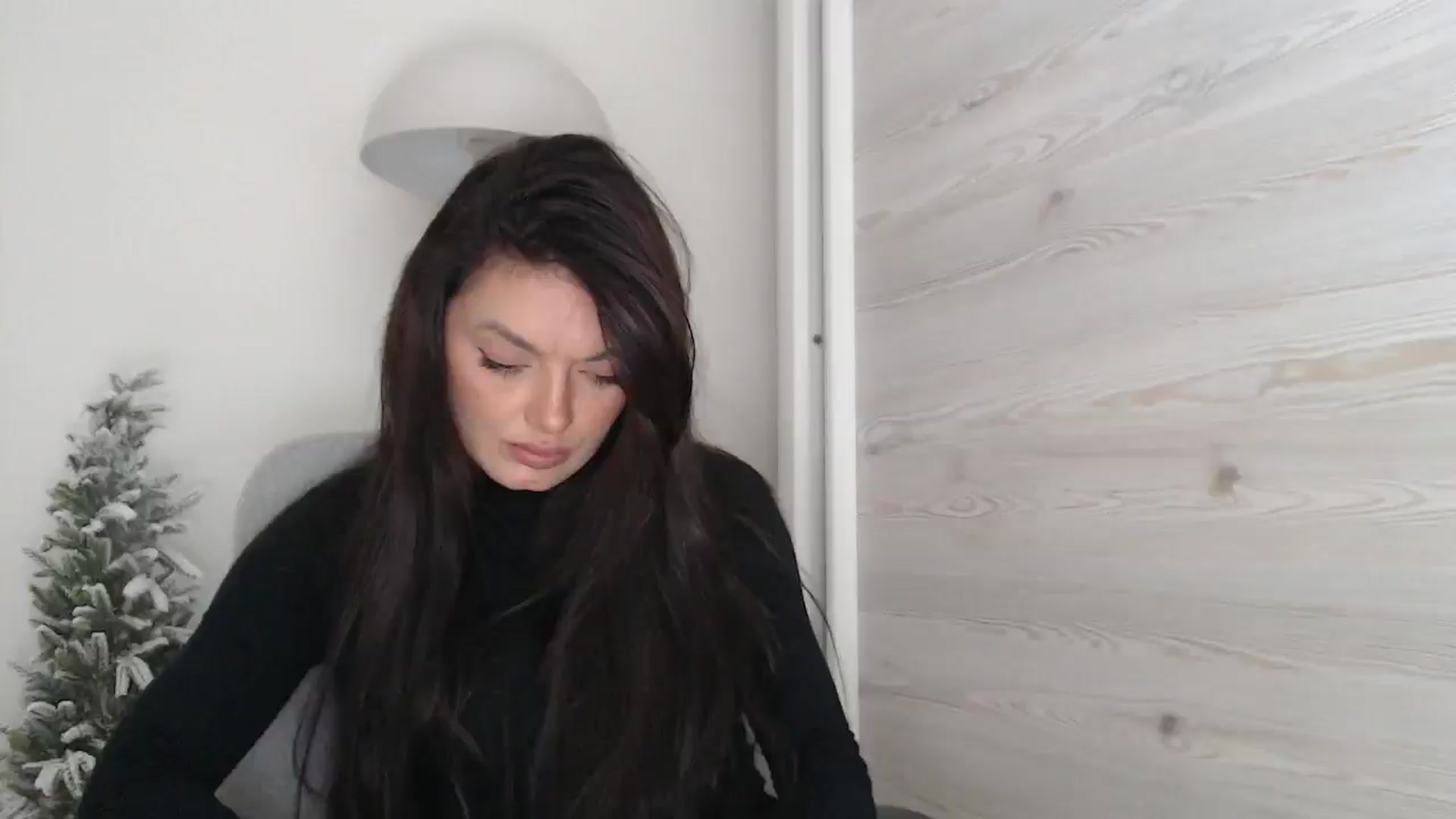 Gallery image thumbnail from Gloriaglamour's myfreecams stream on, 11/26/2025, 15:51 image 16 of 20