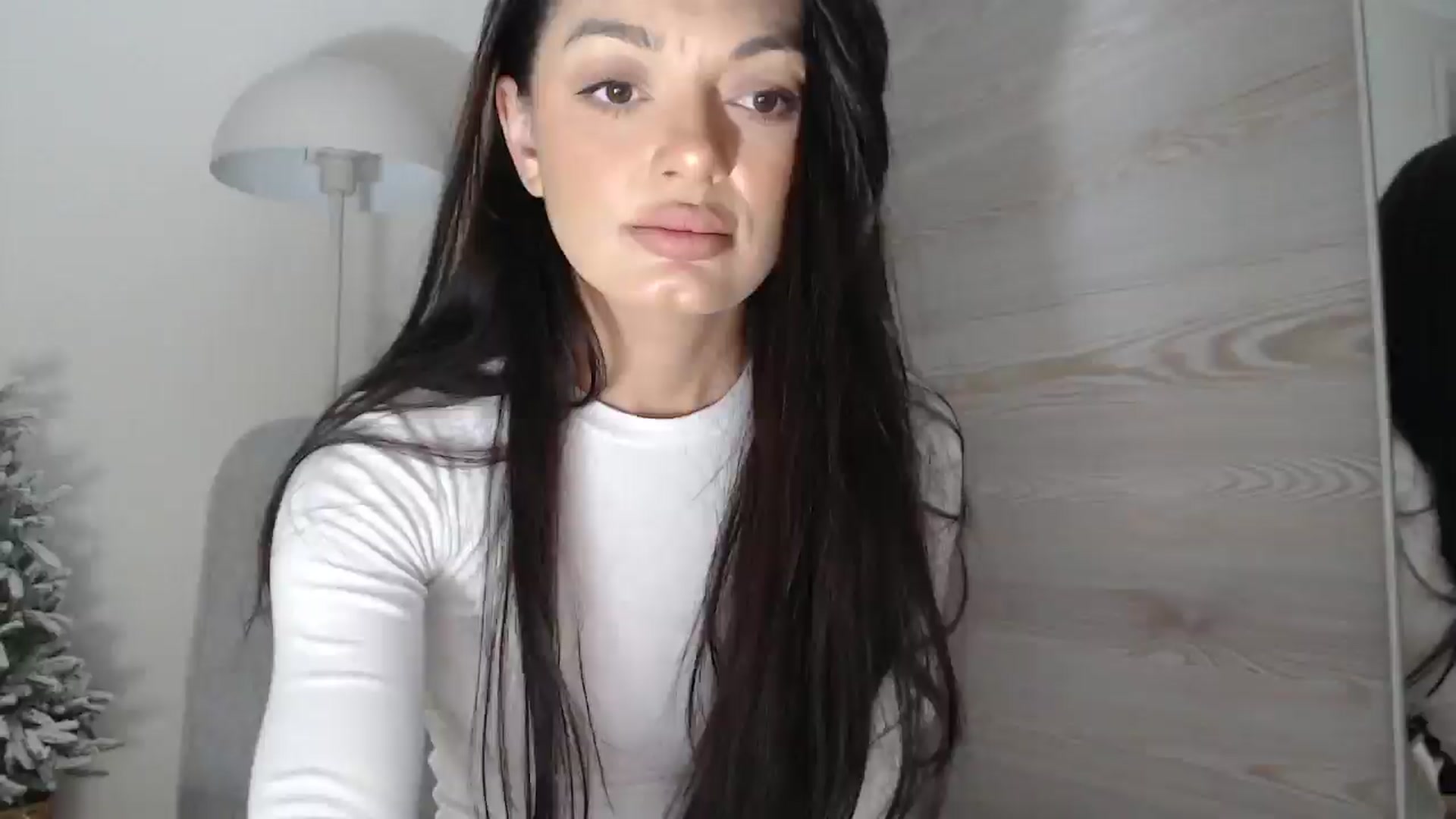 Gallery image thumbnail from Gloriaglamour's myfreecams stream on, 11/29/2025, 17:36 image 15 of 20