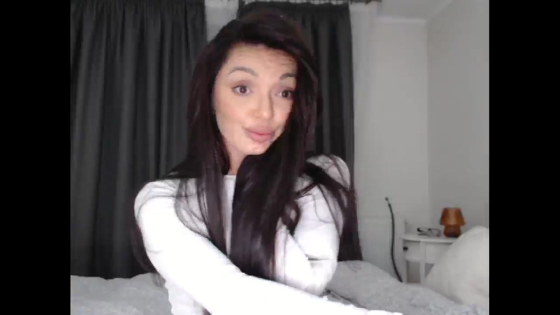 Gallery image thumbnail from Gloriaglamour's myfreecams stream on, 11/29/2025, 17:36 image 10 of 20