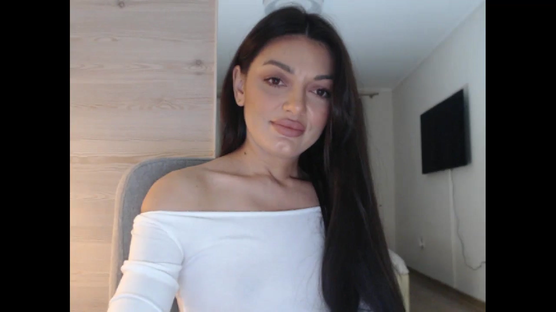 Gallery image thumbnail from Gloriaglamour's myfreecams stream on, 11/30/2025, 17:15 image 9 of 20