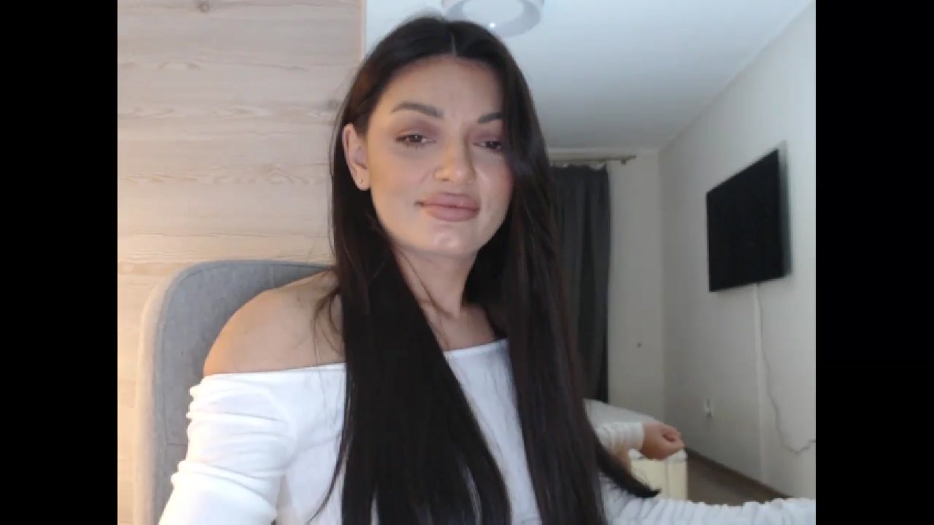 Gallery image thumbnail from Gloriaglamour's myfreecams stream on, 11/30/2025, 17:15 image 5 of 20