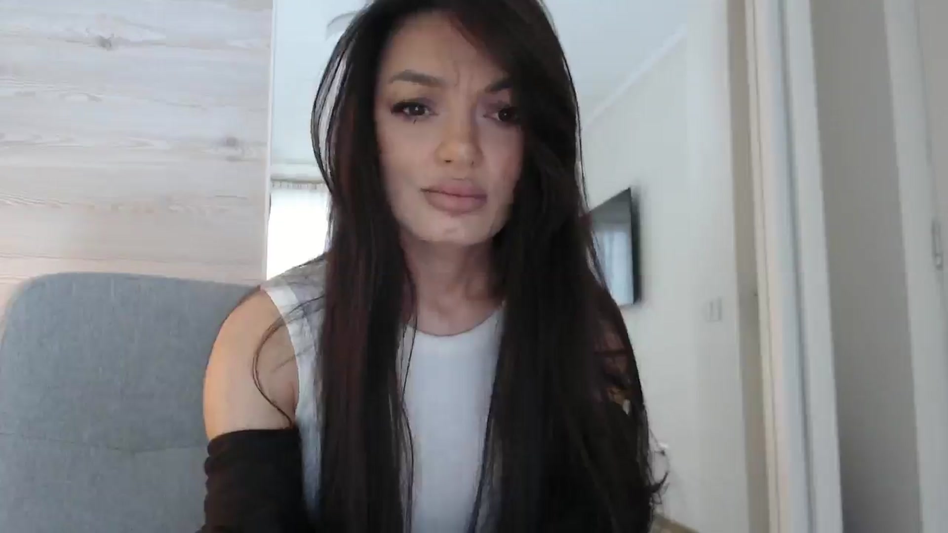 Gallery image thumbnail from Gloriaglamour's myfreecams stream on, 12/03/2025, 11:22 image 13 of 20