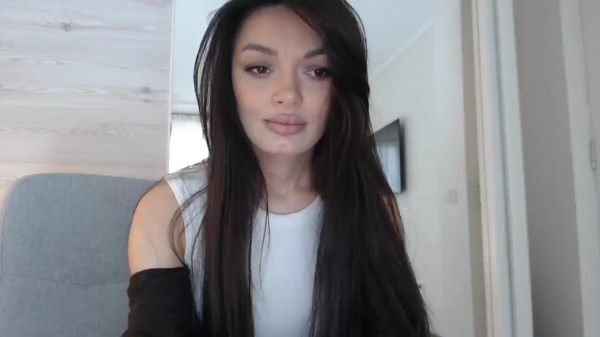 Gallery image thumbnail from Gloriaglamour's myfreecams stream on, 12/03/2025, 11:22 image 14 of 20