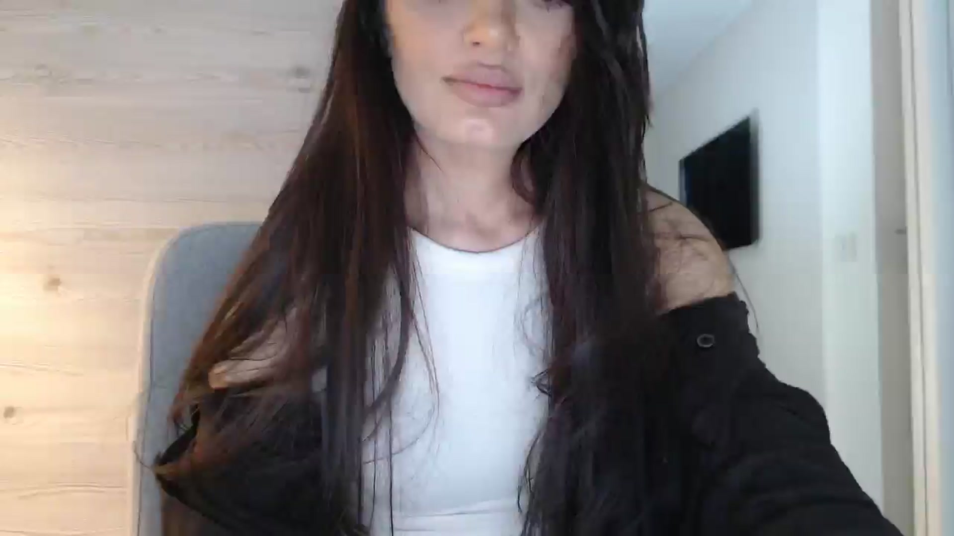 Gallery image thumbnail from Gloriaglamour's myfreecams stream on, 12/03/2025, 14:01 image 9 of 20