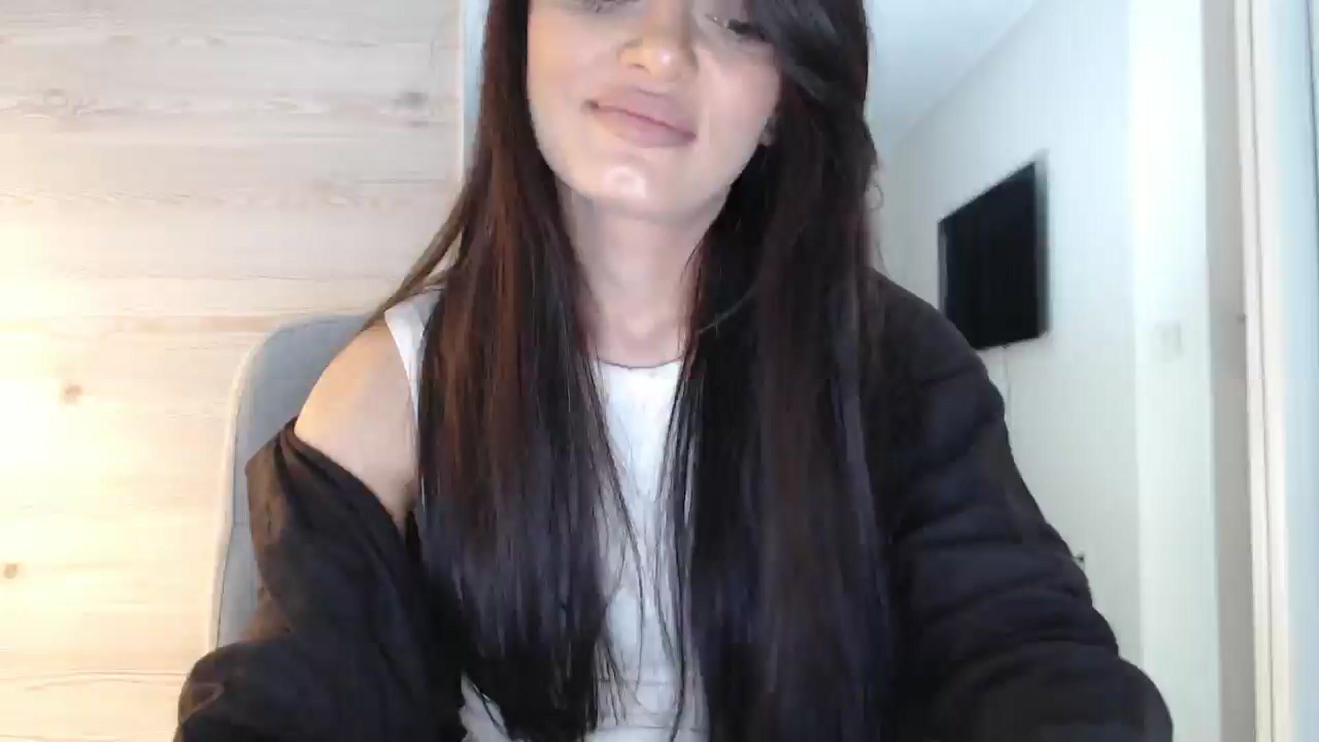 Gallery image thumbnail from Gloriaglamour's myfreecams stream on, 12/03/2025, 14:01 image 18 of 20