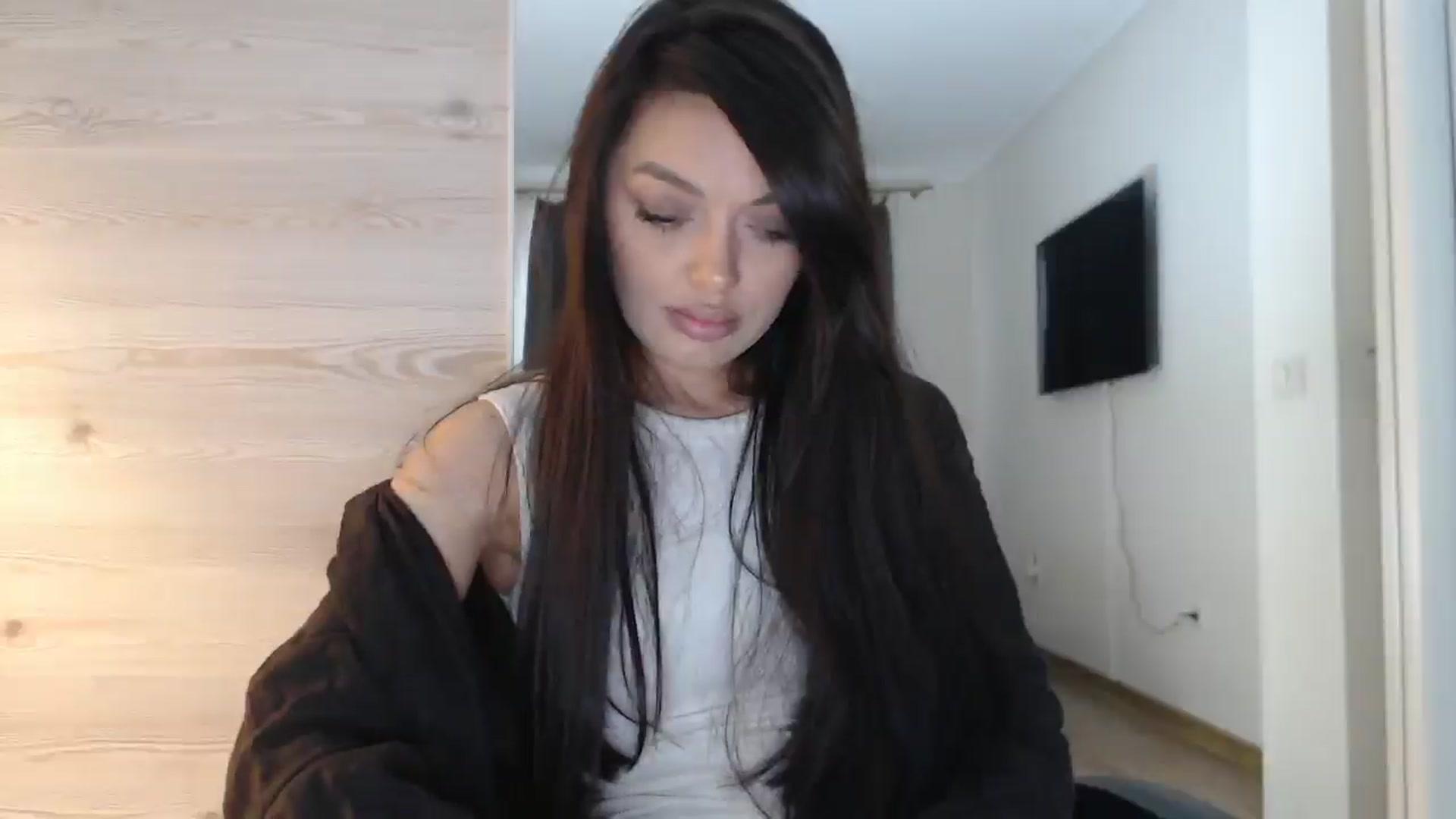 Gallery image thumbnail from Gloriaglamour's myfreecams stream on, 12/03/2025, 14:01 image 12 of 20