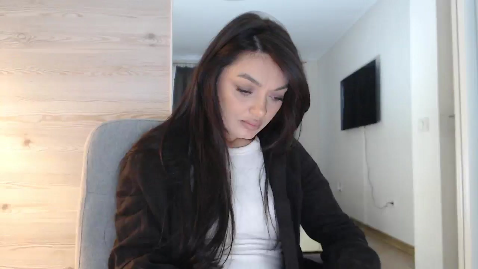 Gallery image thumbnail from Gloriaglamour's myfreecams stream on, 12/03/2025, 14:01 image 2 of 20