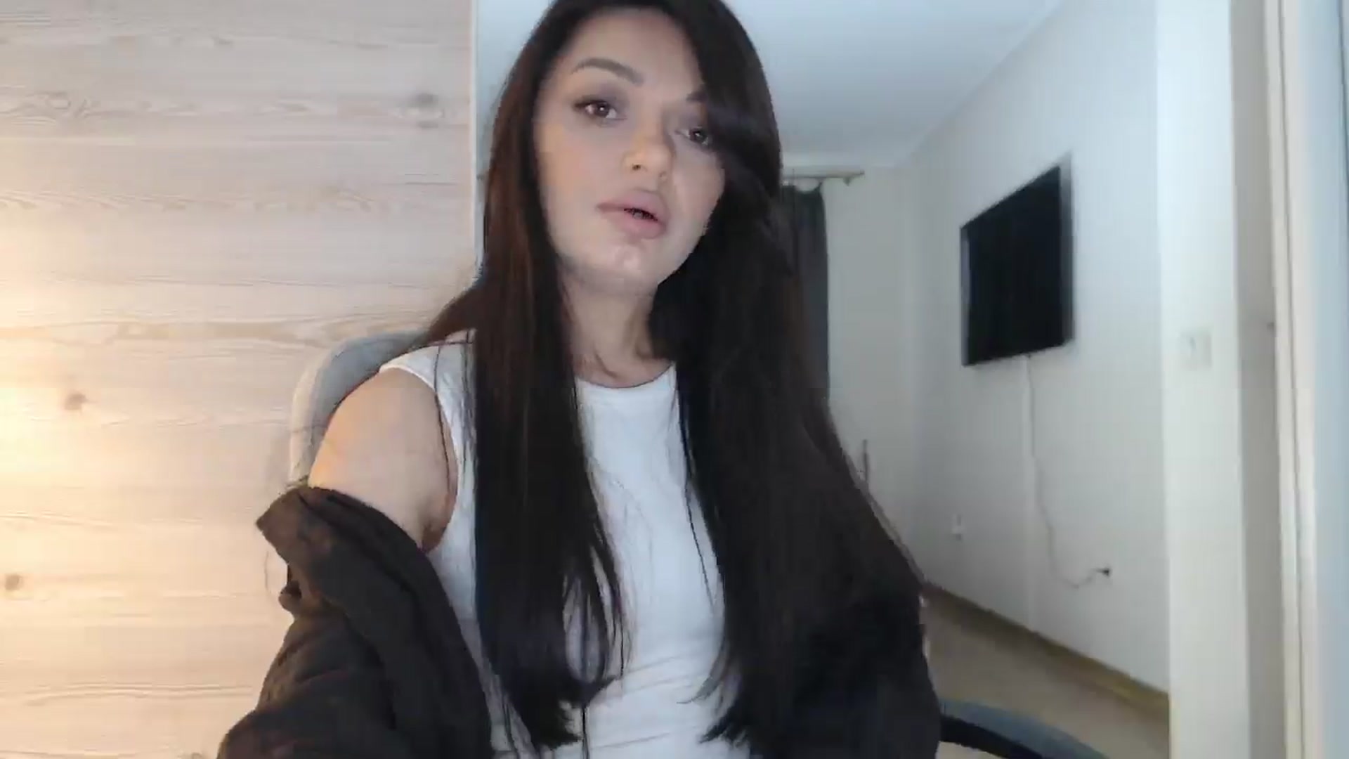 Gallery image thumbnail from Gloriaglamour's myfreecams stream on, 12/03/2025, 14:01 image 13 of 20