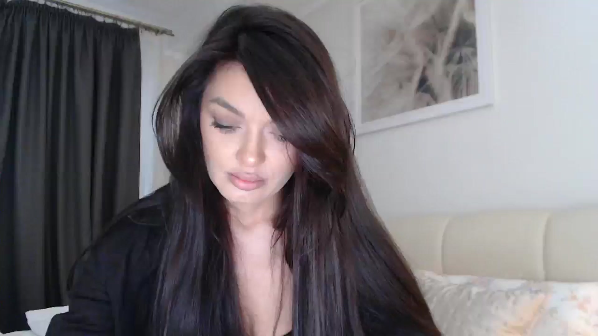 Gallery image thumbnail from Gloriaglamour's myfreecams stream on, 12/03/2025, 14:15 image 16 of 20