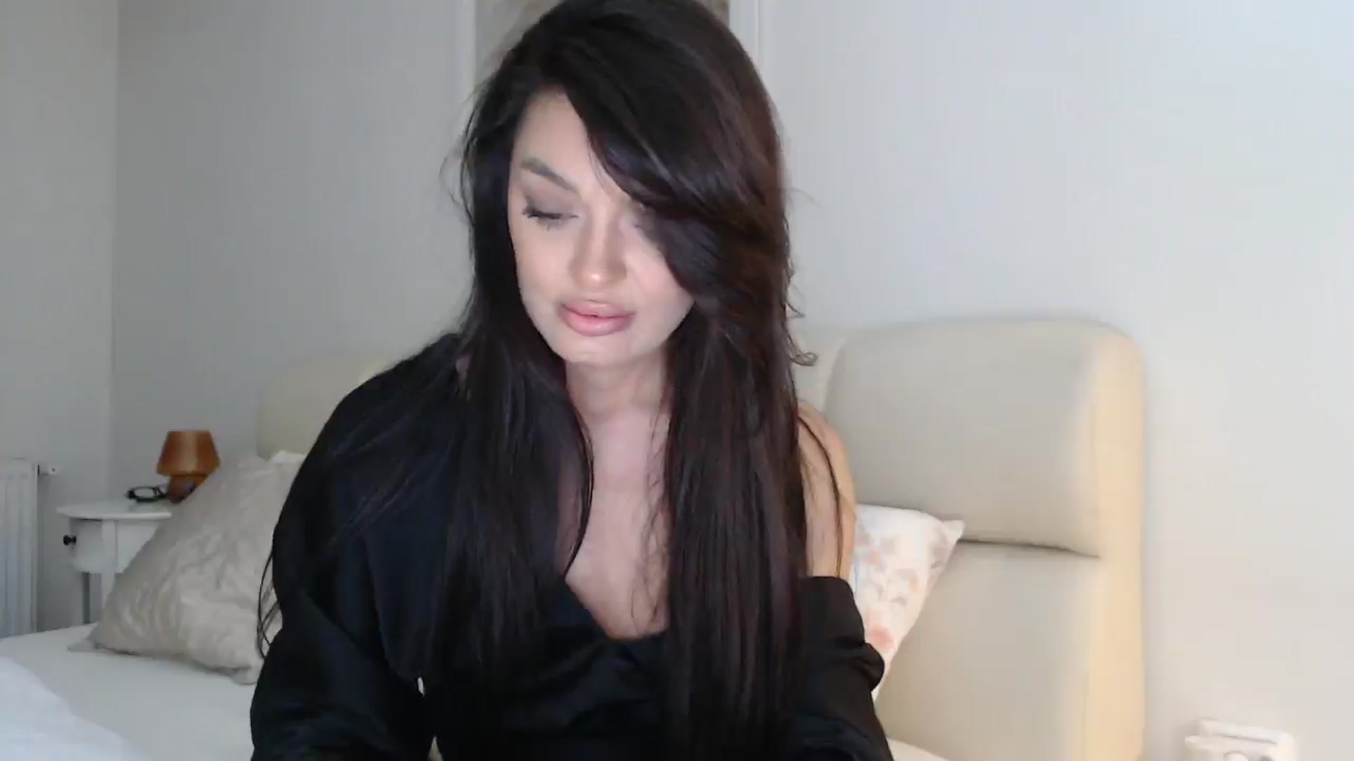 Gallery image thumbnail from Gloriaglamour's myfreecams stream on, 12/03/2025, 17:11 image 7 of 20