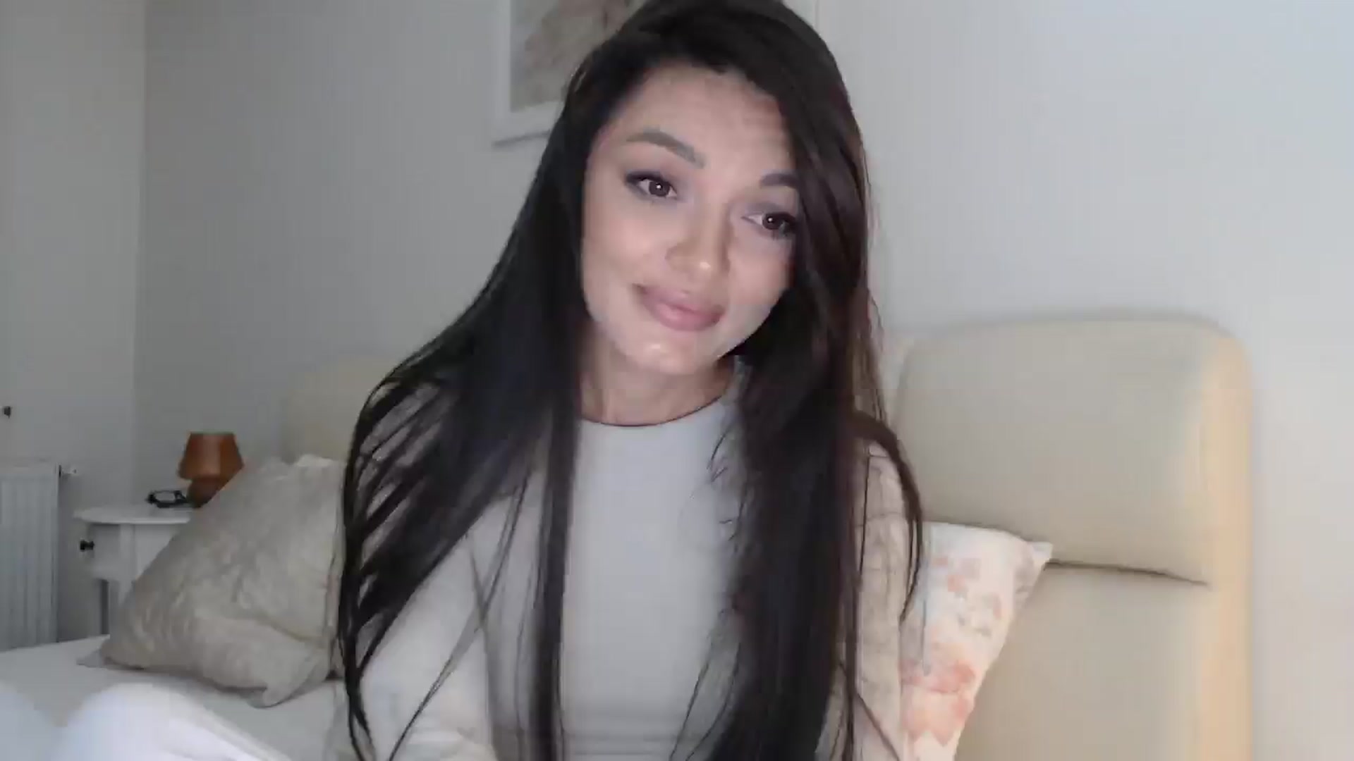 Gallery image thumbnail from Gloriaglamour's myfreecams stream on, 12/03/2025, 17:11 image 14 of 20