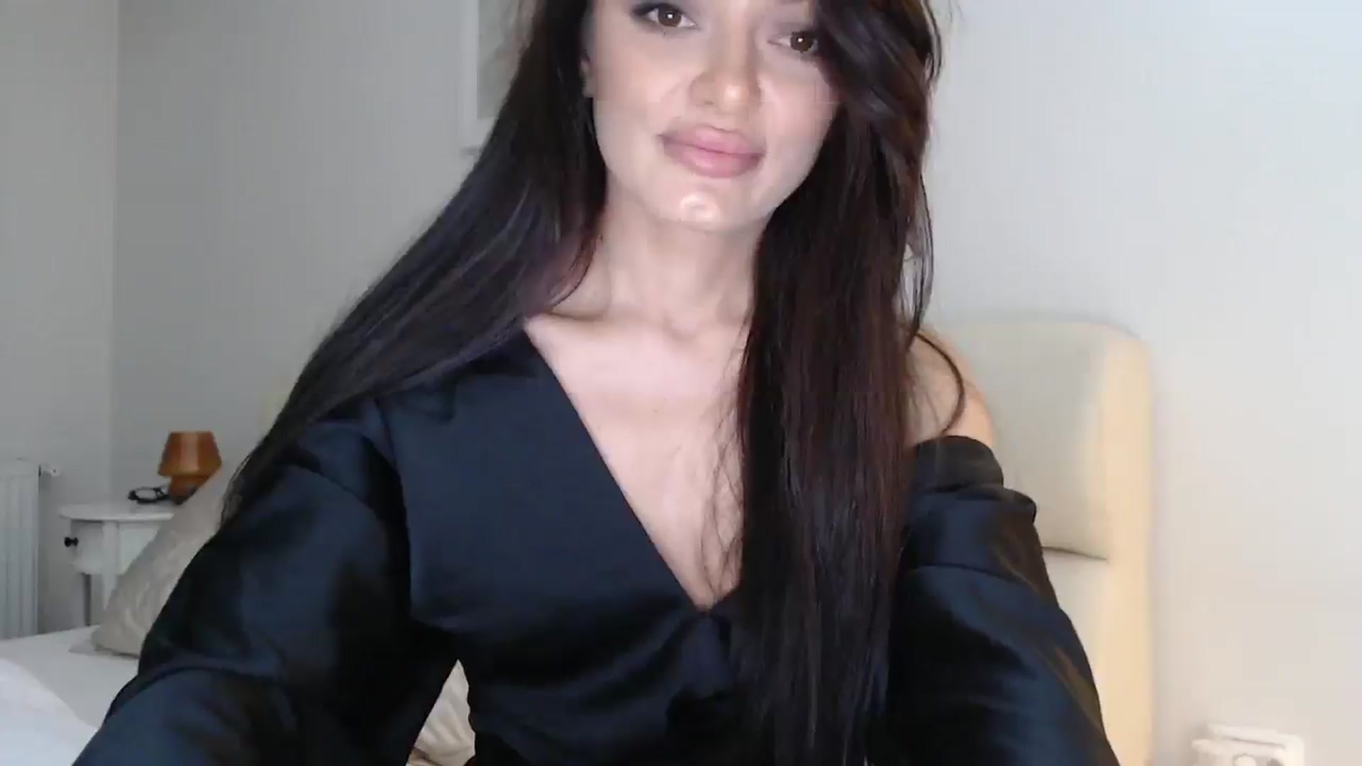 Gallery image thumbnail from Gloriaglamour's myfreecams stream on, 12/03/2025, 17:11 image 6 of 20