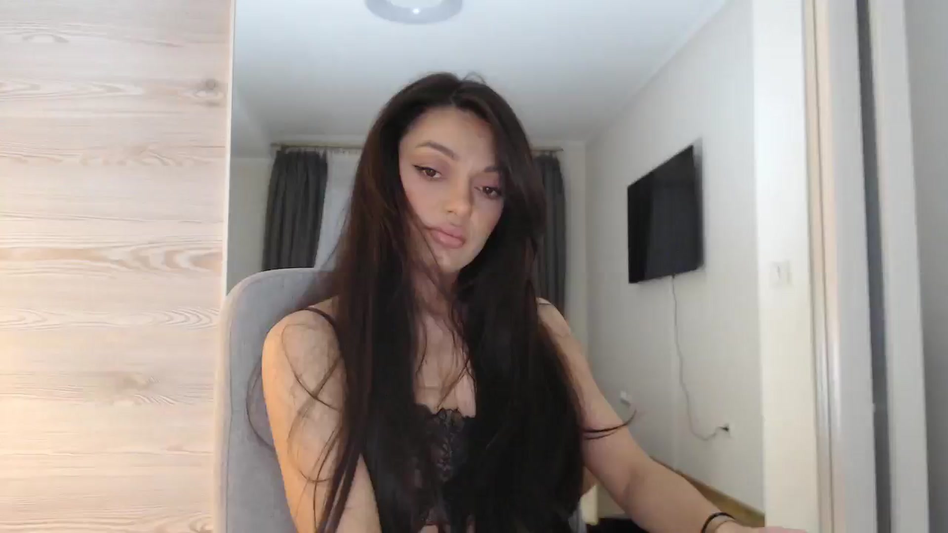 Gallery image thumbnail from Gloriaglamour's myfreecams stream on, 12/08/2025, 15:11 image 14 of 20