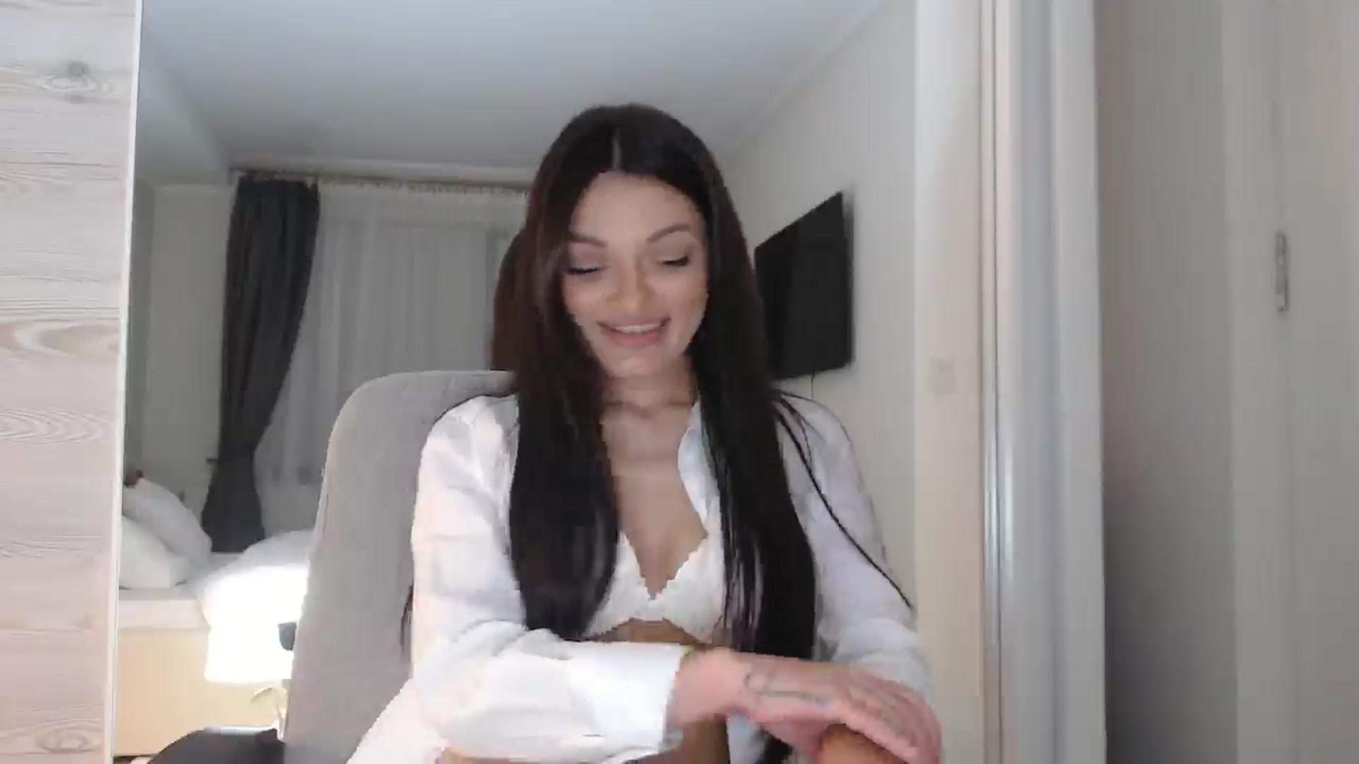 Gallery image thumbnail from Gloriaglamour's myfreecams stream on, 12/09/2025, 16:09 image 9 of 20