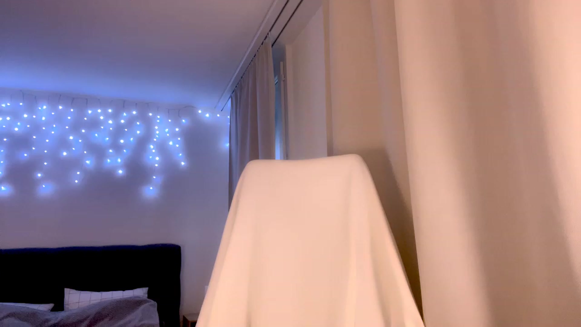 Gallery image thumbnail from Glorianice's myfreecams stream on, 12/16/2022, 13:05 image 1 of 20