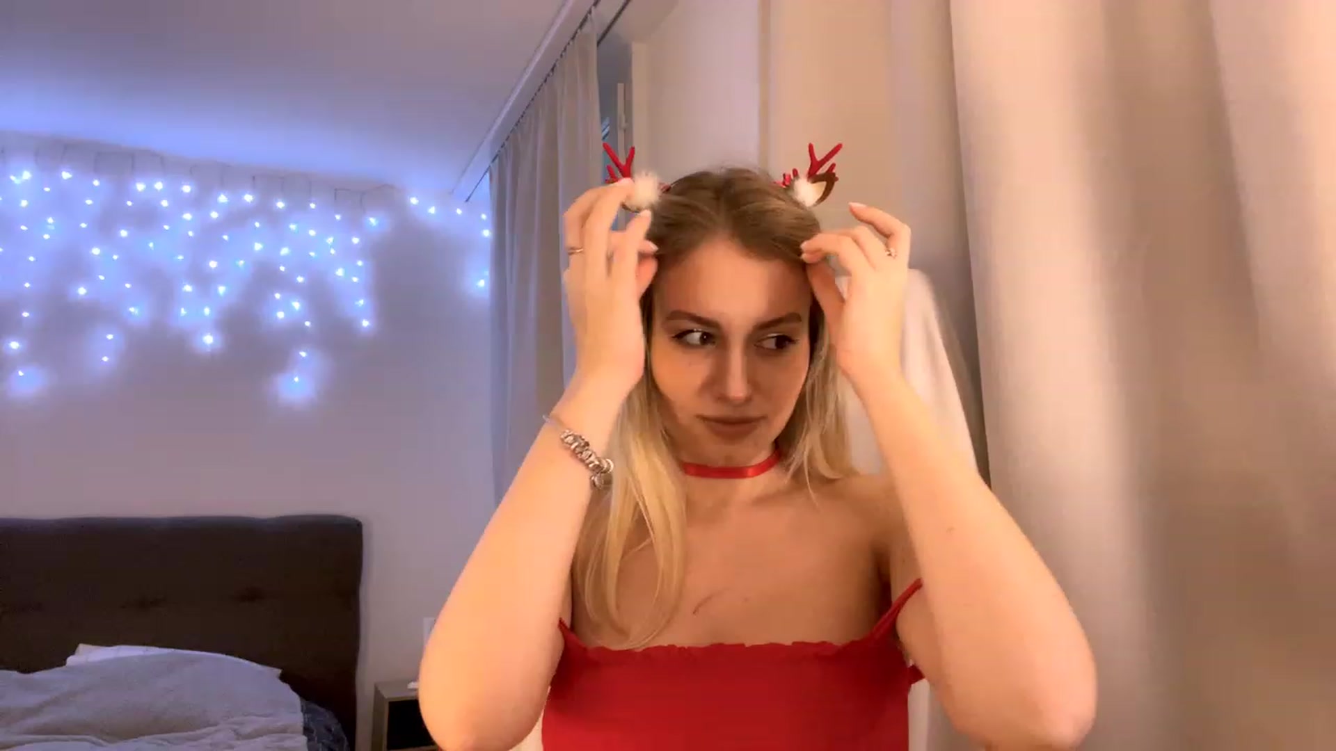 Gallery image thumbnail from Glorianice's myfreecams stream on, 12/23/2022, 13:39 image 4 of 20
