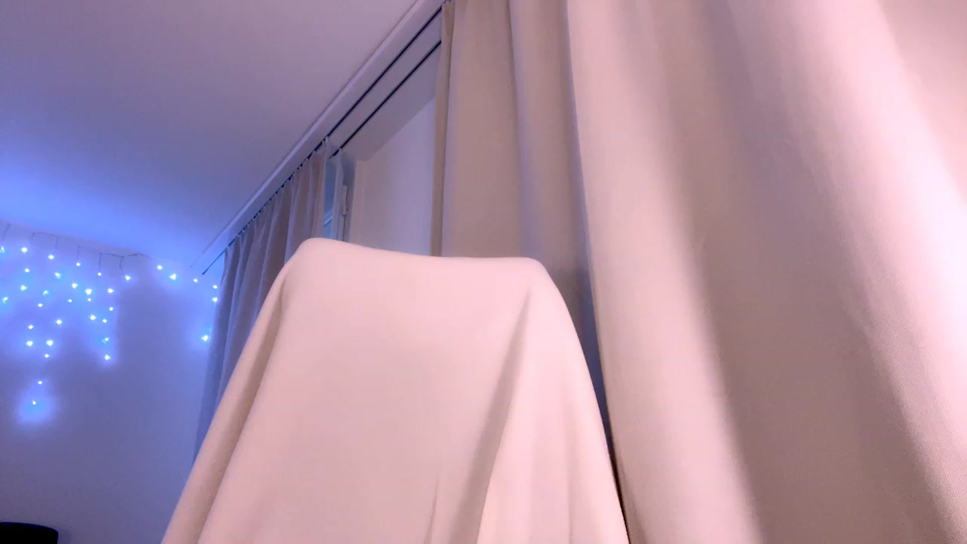 Gallery image thumbnail from Glorianice's myfreecams stream on, 01/17/2023, 13:33 image 4 of 20