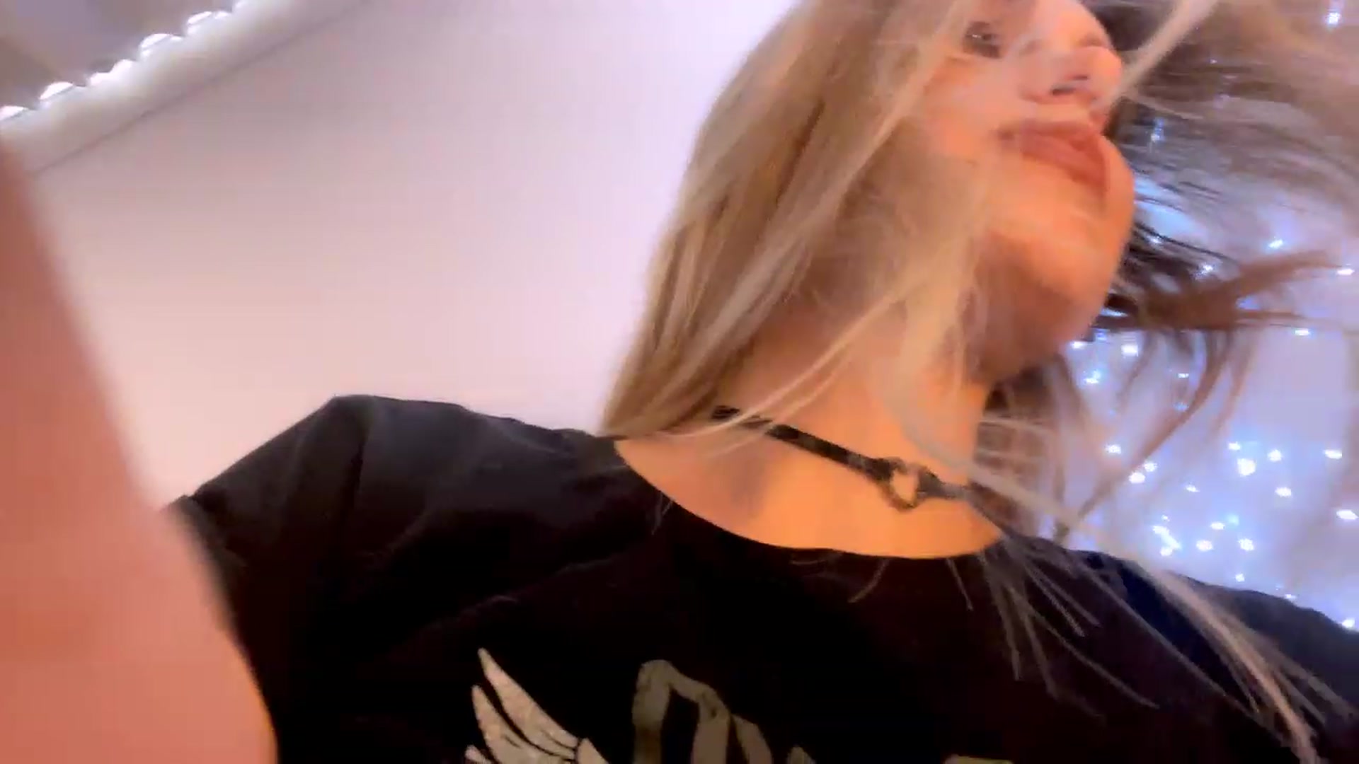 Gallery image thumbnail from Glorianice's myfreecams stream on, 05/15/2023, 12:45 image 17 of 20