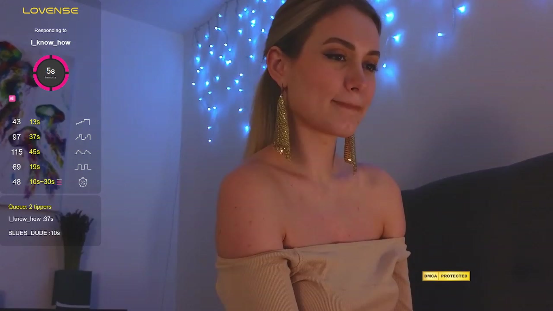 Gallery image thumbnail from Glorianice's myfreecams stream on, 03/08/2024, 12:25 image 12 of 20