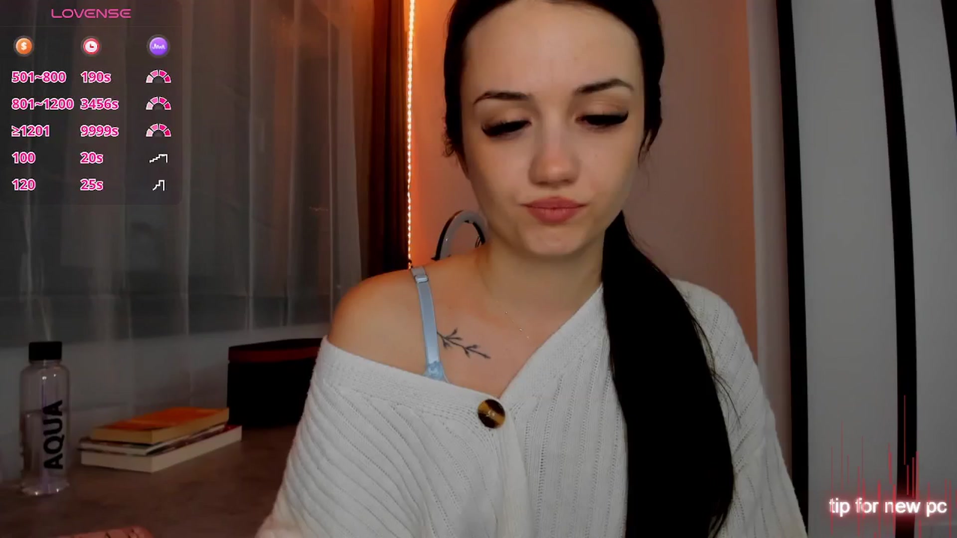 Gallery image thumbnail from Glossy_'s myfreecams stream on, 01/04/2026, 20:22 image 17 of 20