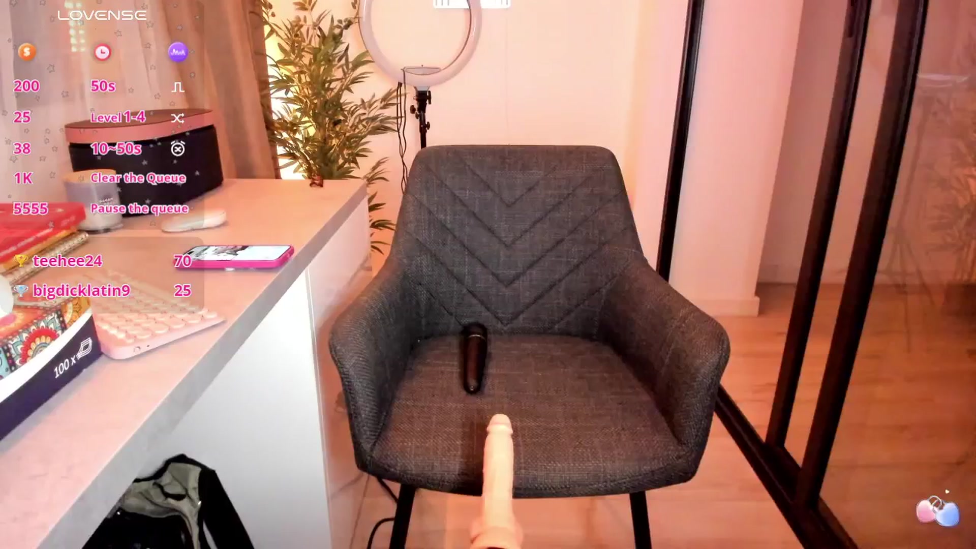 Gallery image thumbnail from Glossy_'s myfreecams stream on, 01/15/2026, 21:03 image 6 of 20