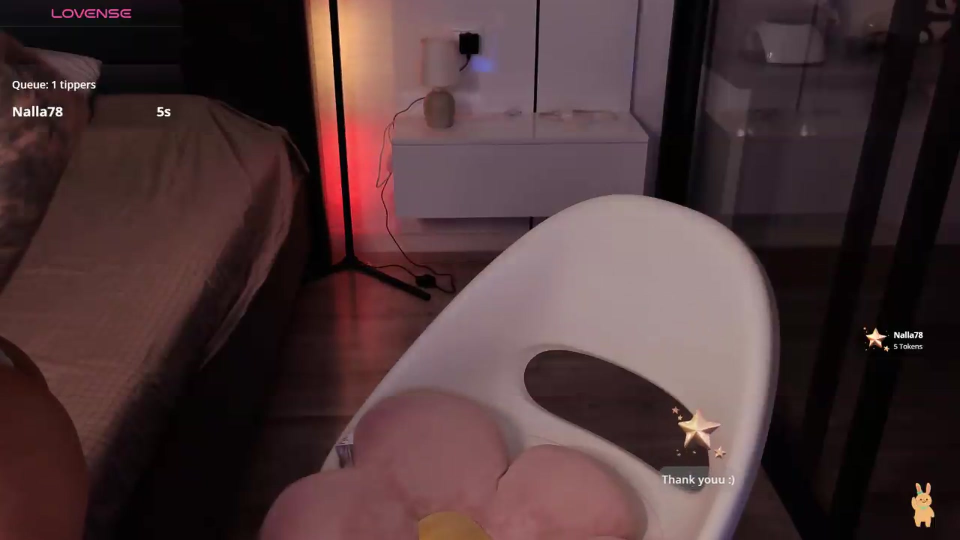 Gallery image thumbnail from Glossy_'s myfreecams stream on, 08/11/2026, 20:57 image 19 of 20