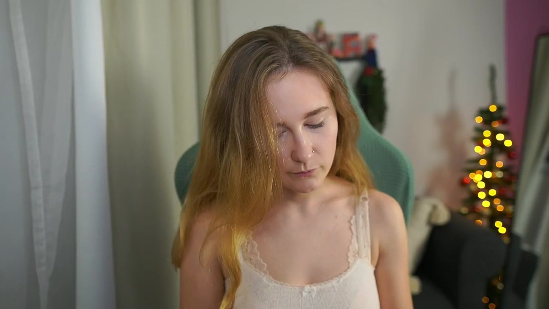 Gallery image thumbnail from Glossy_babe_'s myfreecams stream on, 12/23/2025, 14:00 image 1 of 20