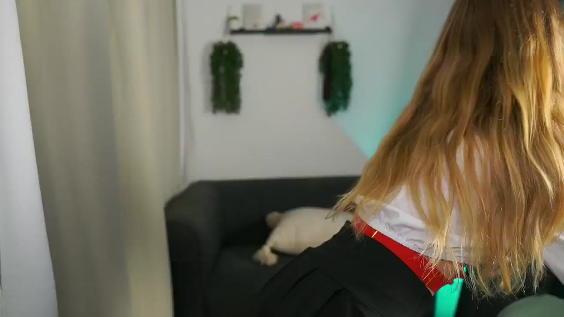 Gallery image thumbnail from Glossy_babe_'s myfreecams stream on, 02/01/2026, 10:43 image 3 of 20