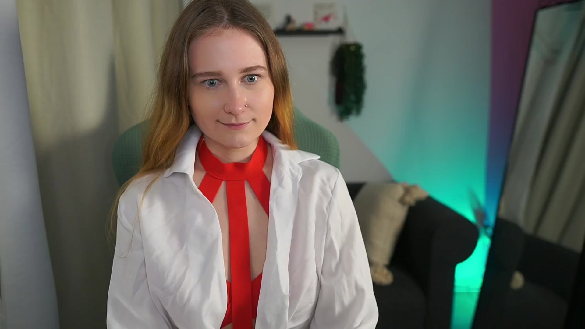 Gallery image thumbnail from Glossy_babe_'s myfreecams stream on, 02/01/2026, 10:43 image 14 of 20