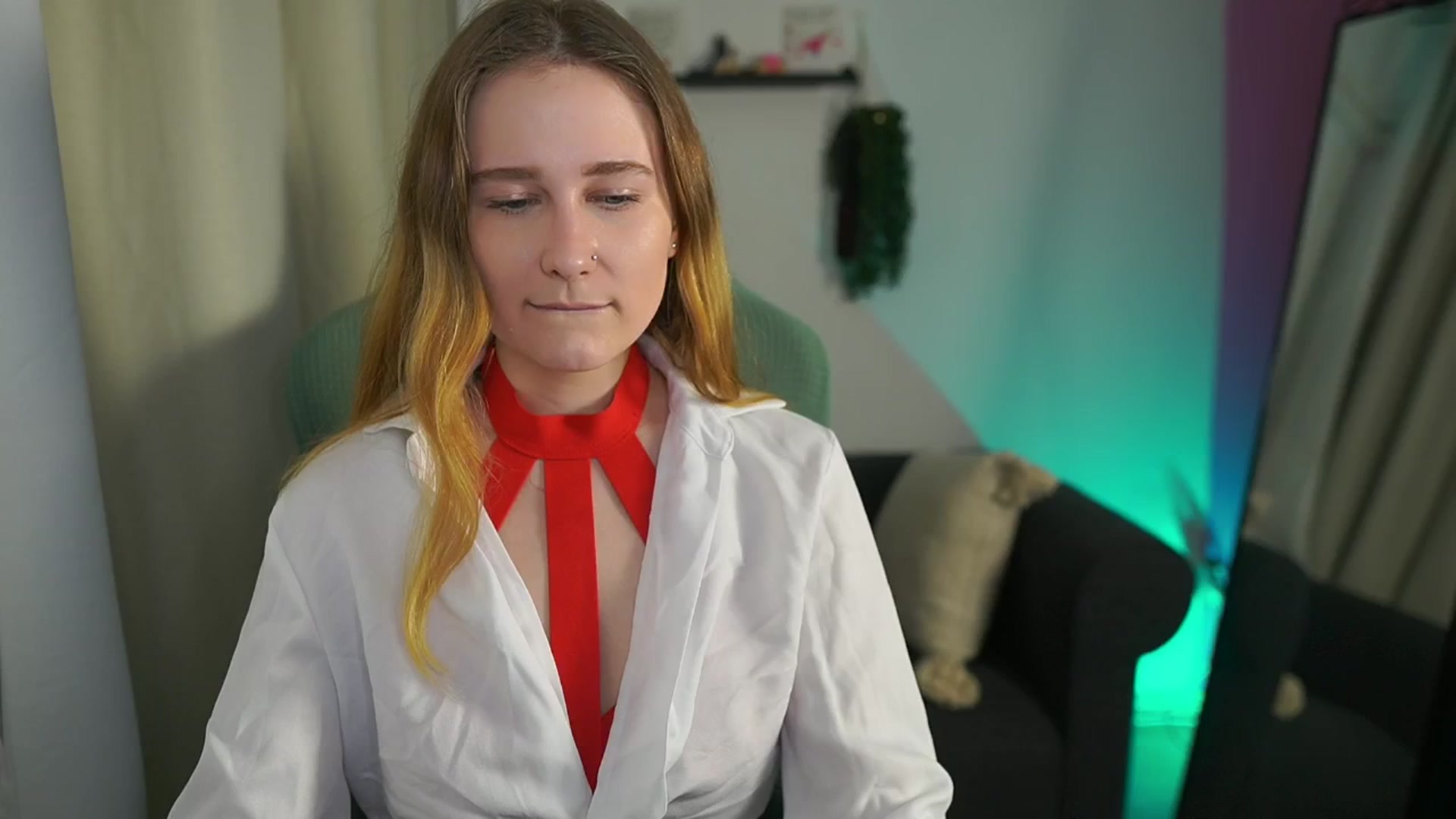 Gallery image thumbnail from Glossy_babe_'s myfreecams stream on, 02/01/2026, 11:49 image 14 of 20