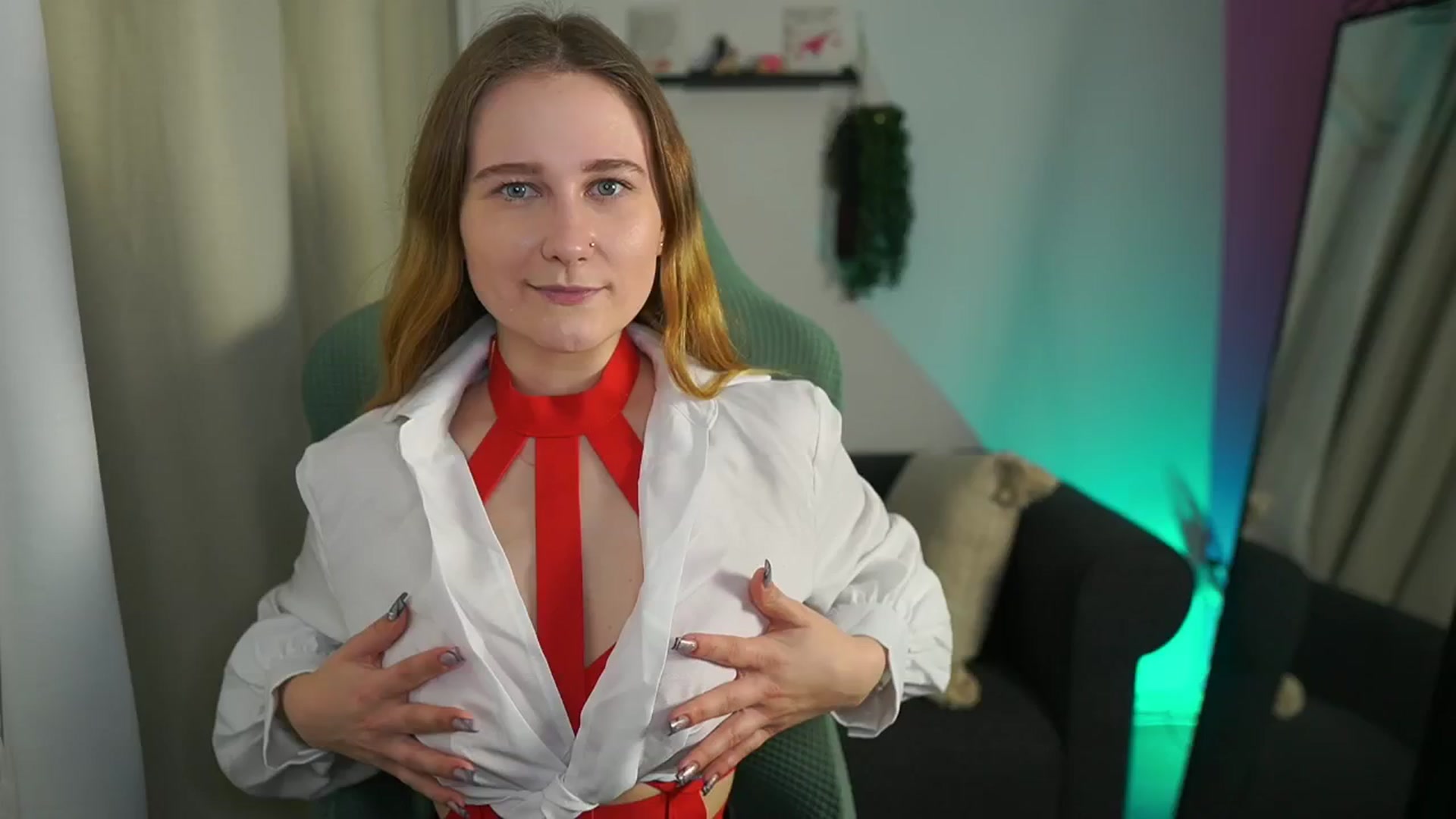 Gallery image thumbnail from Glossy_babe_'s myfreecams stream on, 02/01/2026, 11:49 image 12 of 20