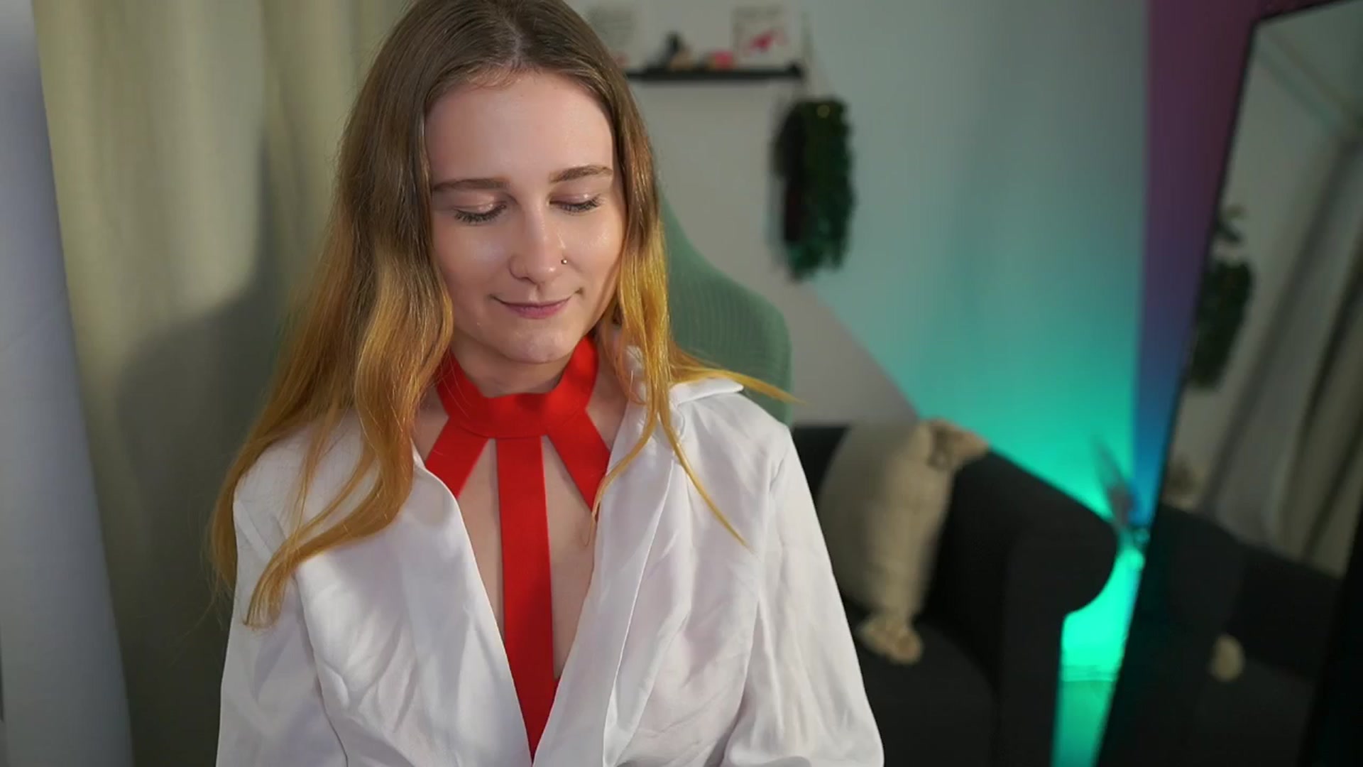 Gallery image thumbnail from Glossy_babe_'s myfreecams stream on, 02/01/2026, 14:04 image 13 of 20