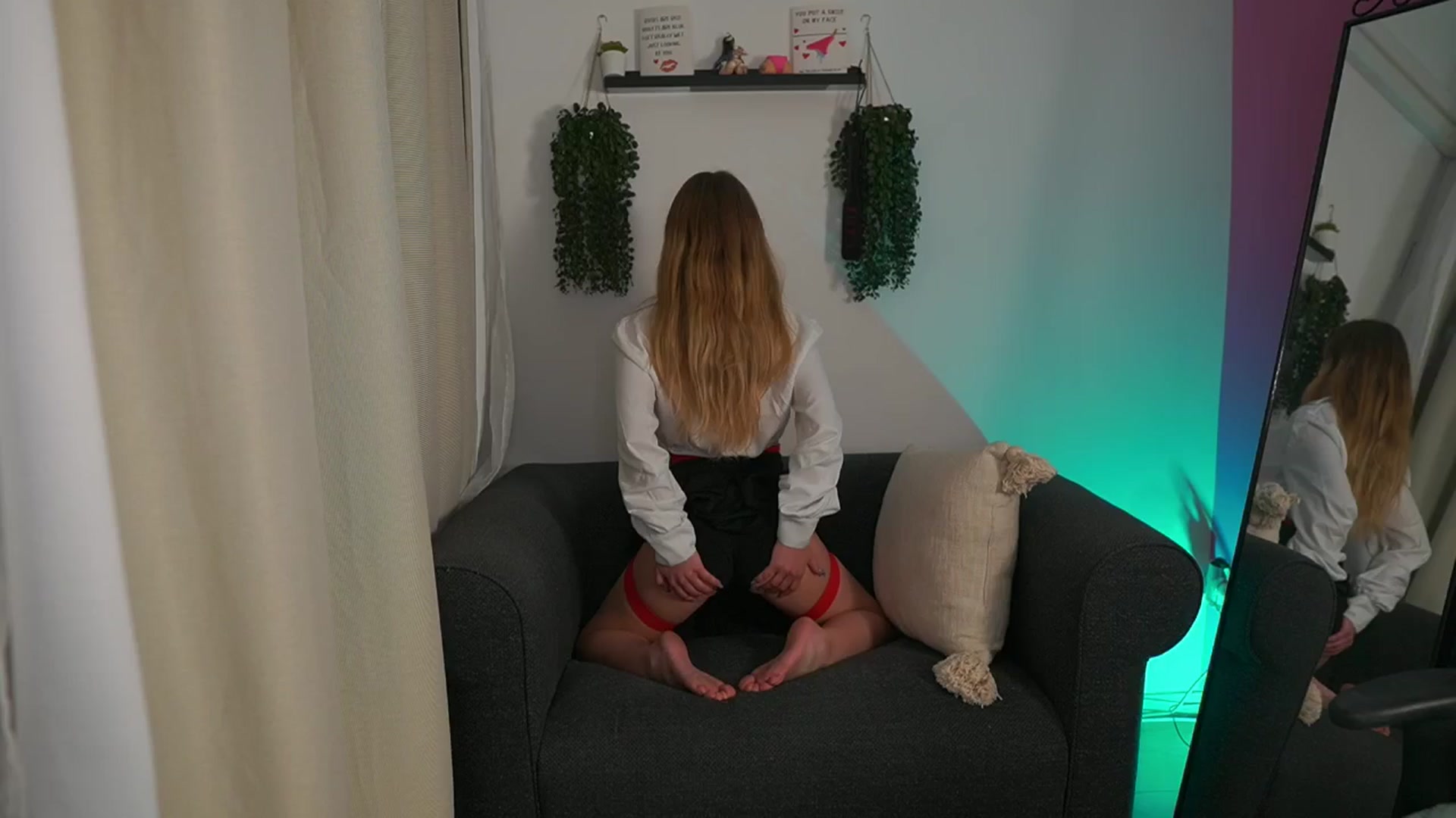 Gallery image thumbnail from Glossy_babe_'s myfreecams stream on, 02/01/2026, 15:48 image 18 of 20