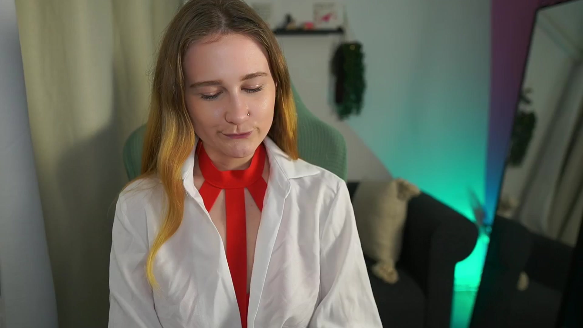 Gallery image thumbnail from Glossy_babe_'s myfreecams stream on, 02/01/2026, 15:48 image 8 of 20