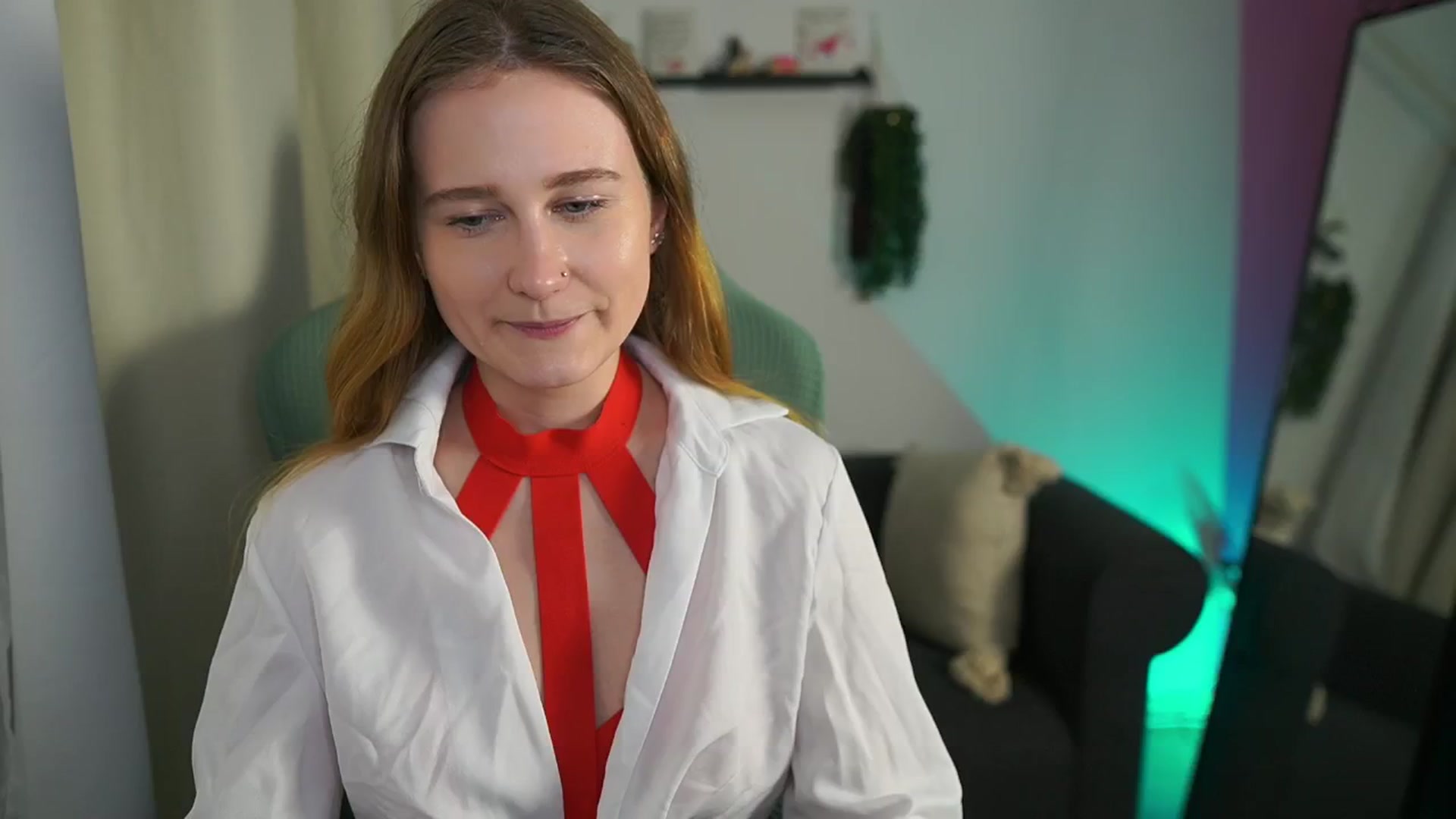 Gallery image thumbnail from Glossy_babe_'s myfreecams stream on, 02/01/2026, 19:03 image 5 of 20
