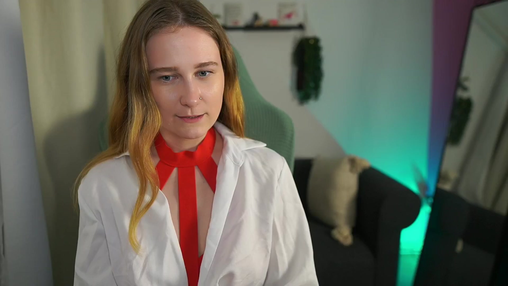 Gallery image thumbnail from Glossy_babe_'s myfreecams stream on, 02/01/2026, 19:03 image 7 of 20