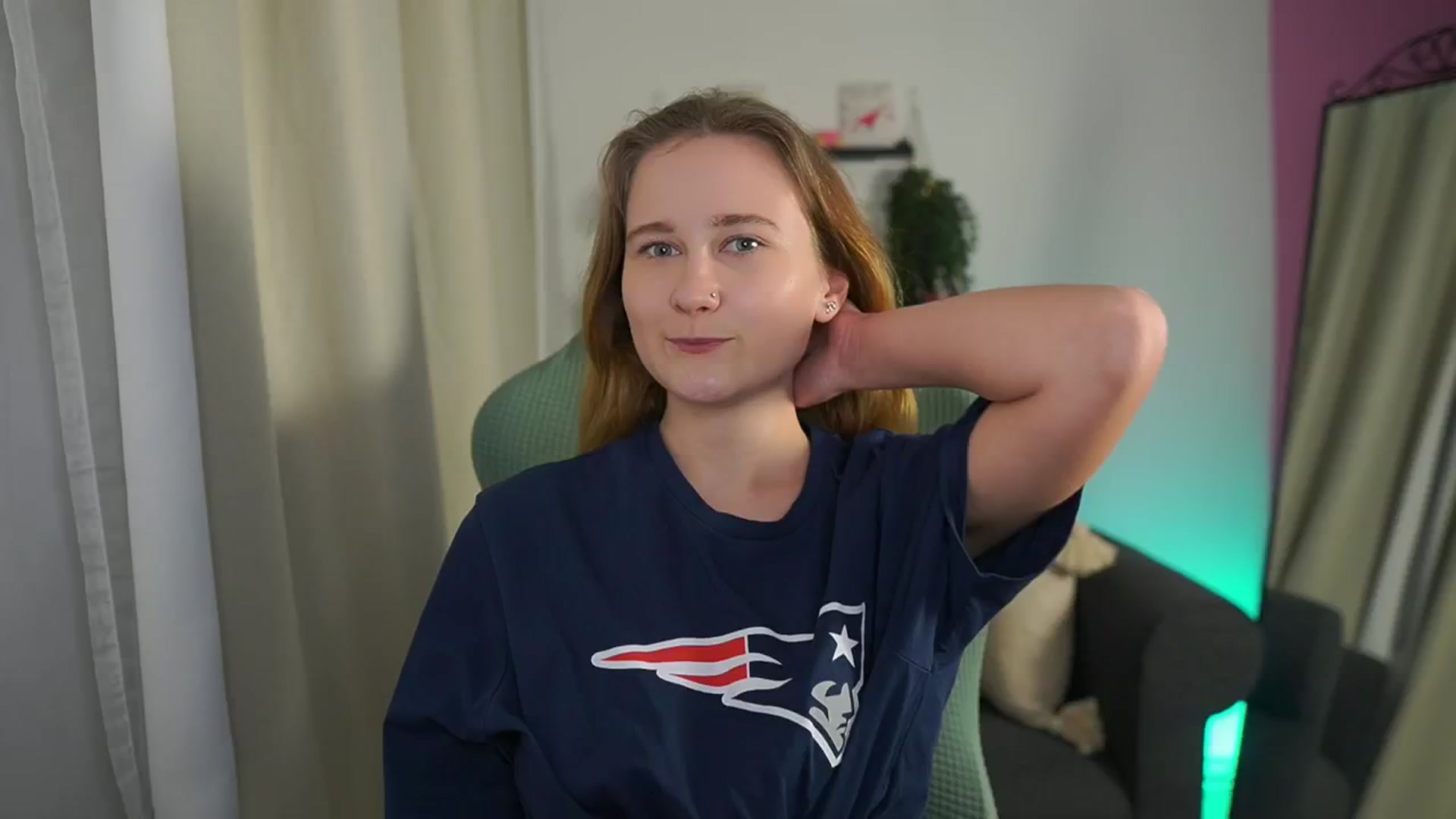 Gallery image thumbnail from Glossy_babe_'s myfreecams stream on, 02/08/2026, 12:43 image 11 of 20