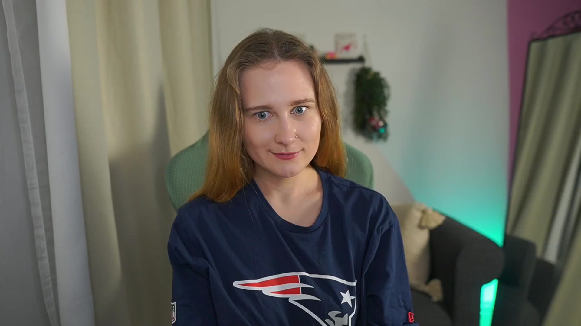 Gallery image thumbnail from Glossy_babe_'s myfreecams stream on, 02/08/2026, 14:41 image 17 of 20