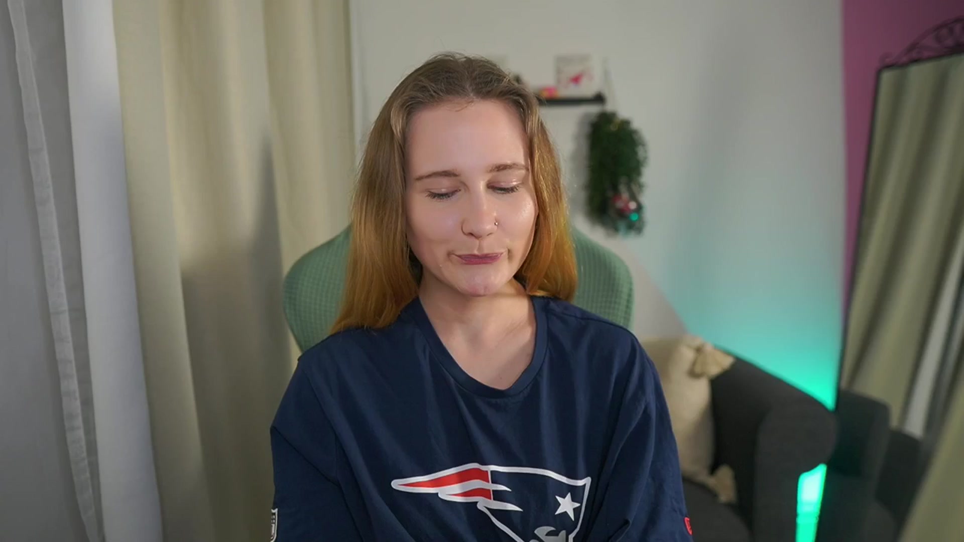 Gallery image thumbnail from Glossy_babe_'s myfreecams stream on, 02/08/2026, 19:08 image 3 of 20