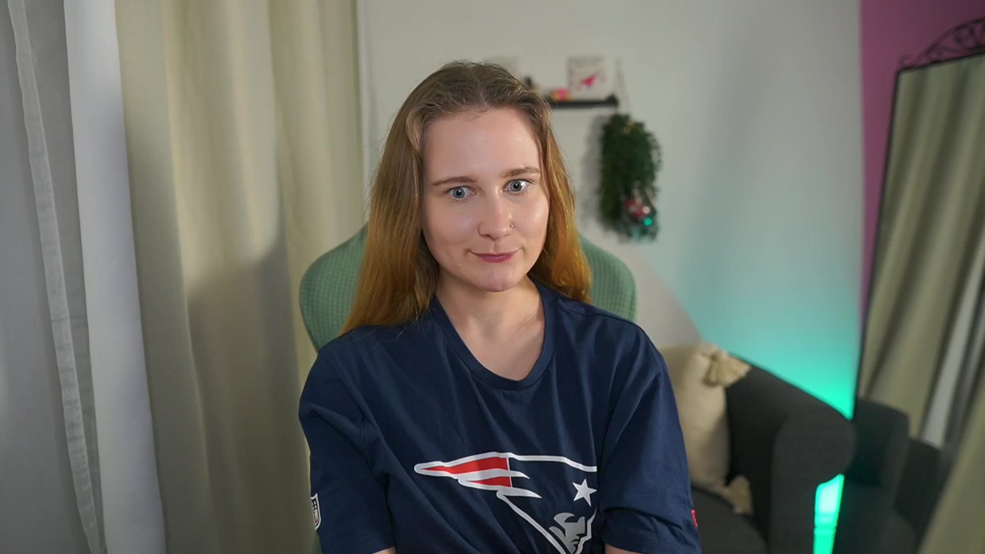 Gallery image thumbnail from Glossy_babe_'s myfreecams stream on, 02/08/2026, 19:08 image 10 of 20